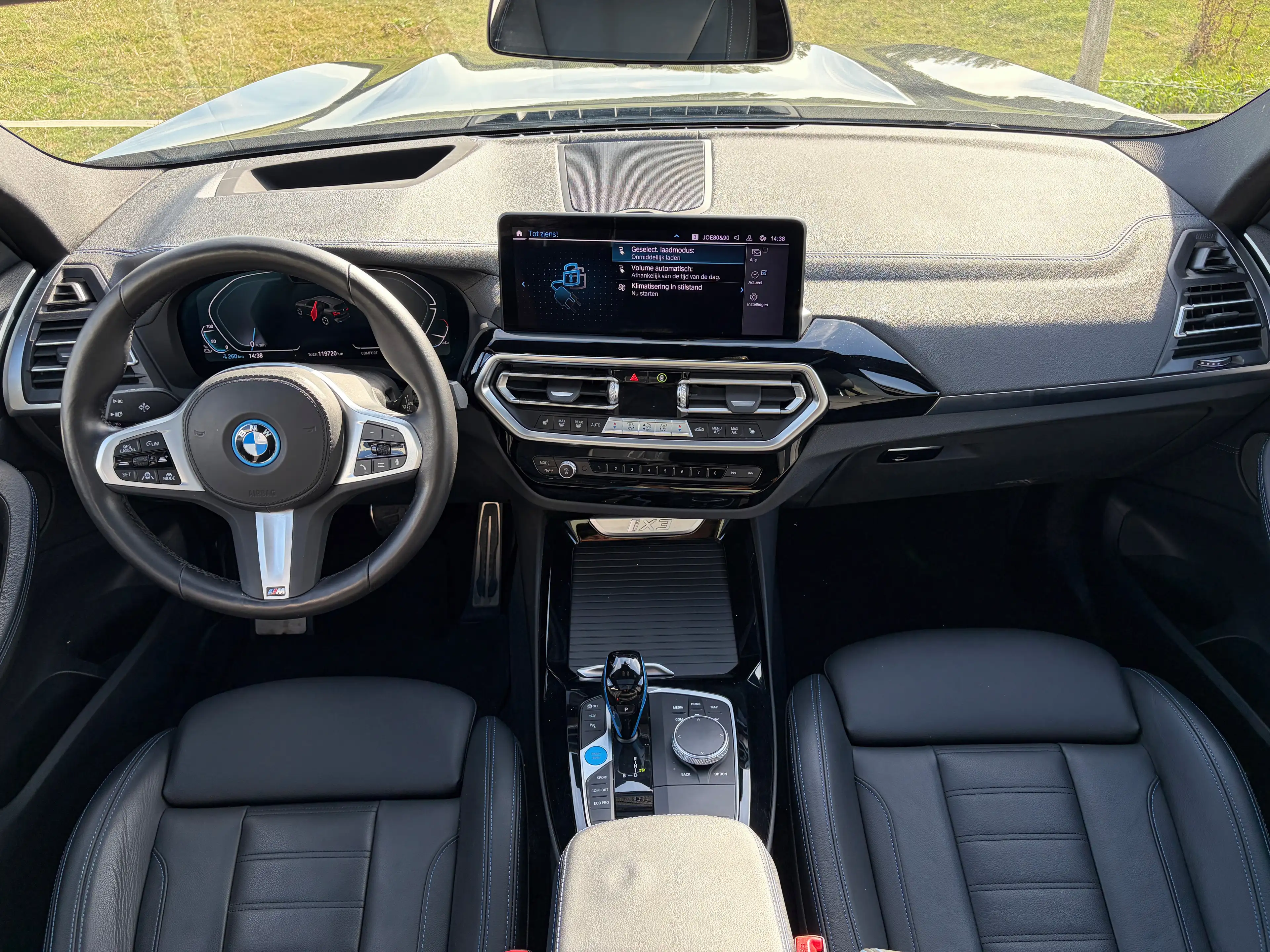 BMW iX3 iX3 * M-PACK * PANO * DRIVE ASSIST * 360° * HARMAN KARDON — photo 12