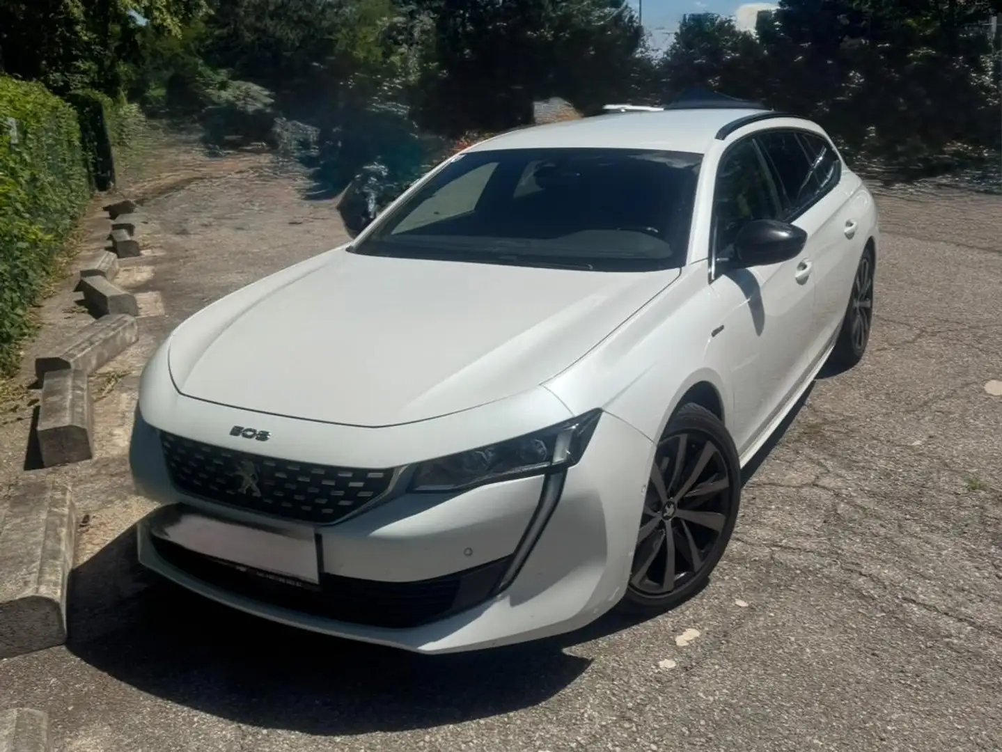 Peugeot 508 508 SW 1,5 BlueHDi 130 EAT8 S Weiß - 1