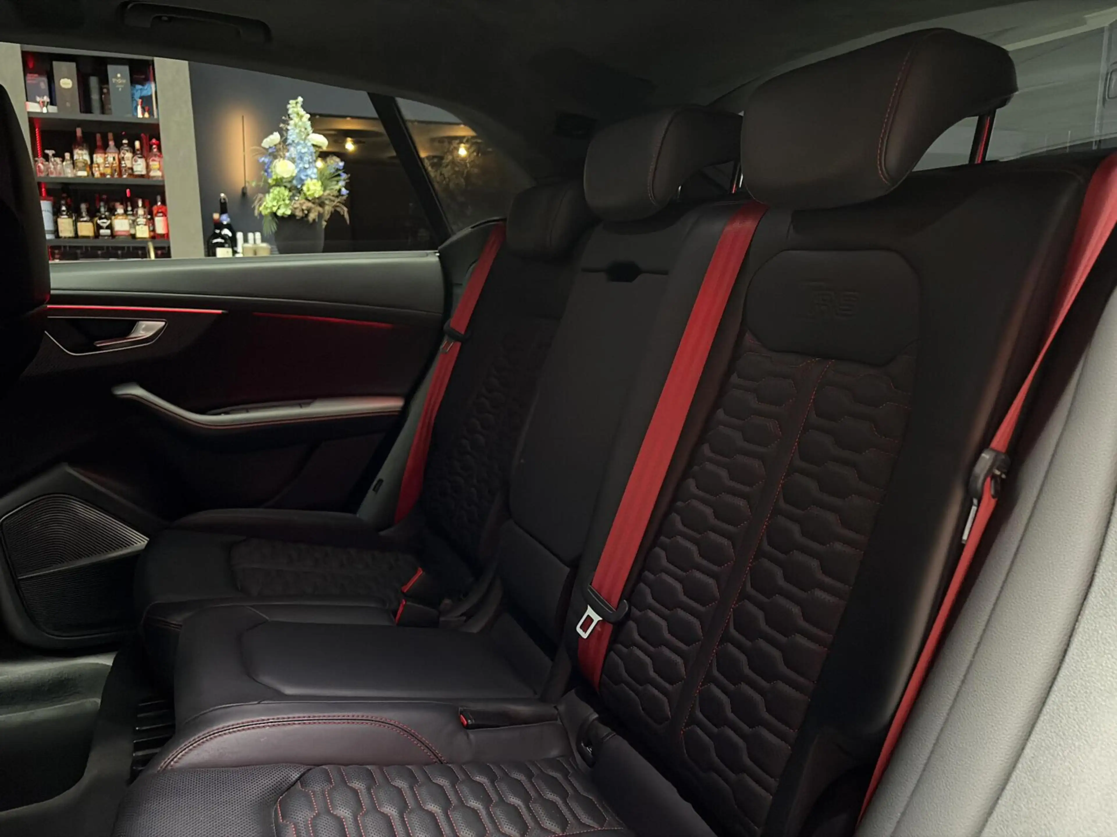 Audi RS Q8 4.0 TFSI Quattro |PANO|TREKH.|RS-DYNAMIC|B&O-3D|HU — photo 32