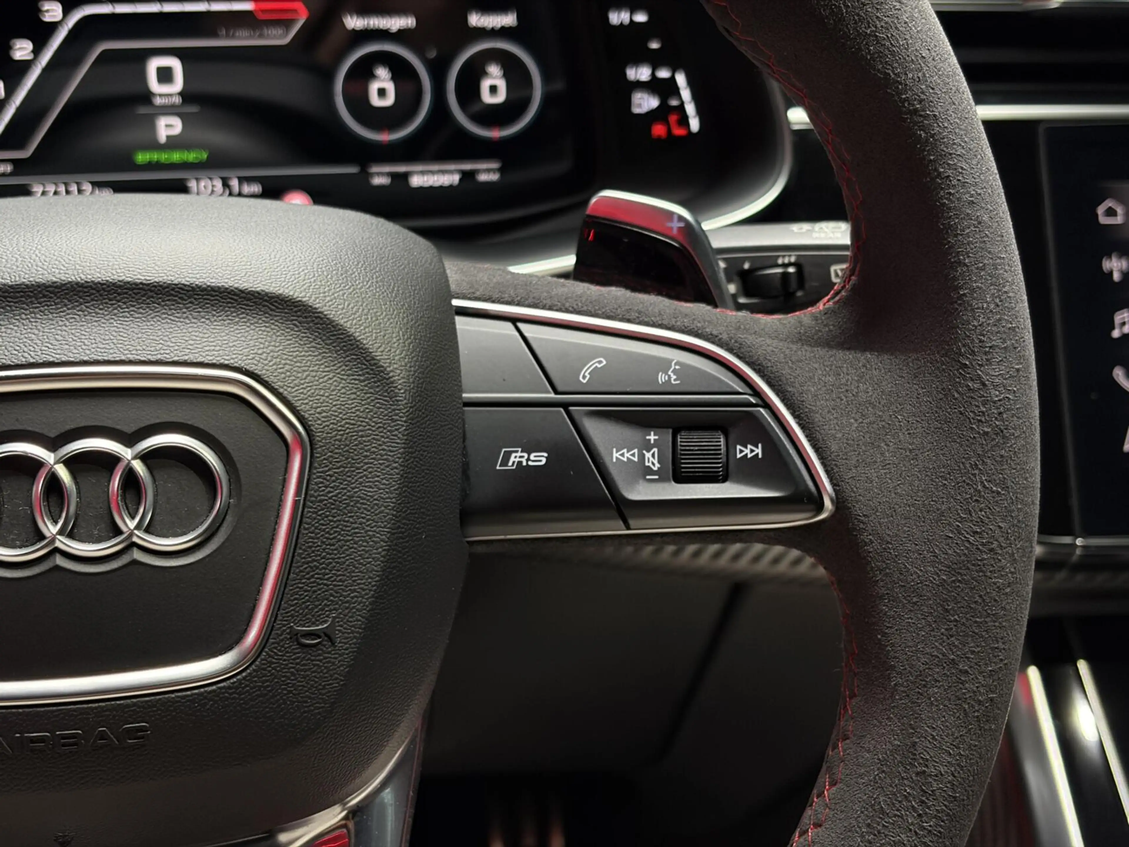 Audi RS Q8 4.0 TFSI Quattro |PANO|TREKH.|RS-DYNAMIC|B&O-3D|HU — photo 11
