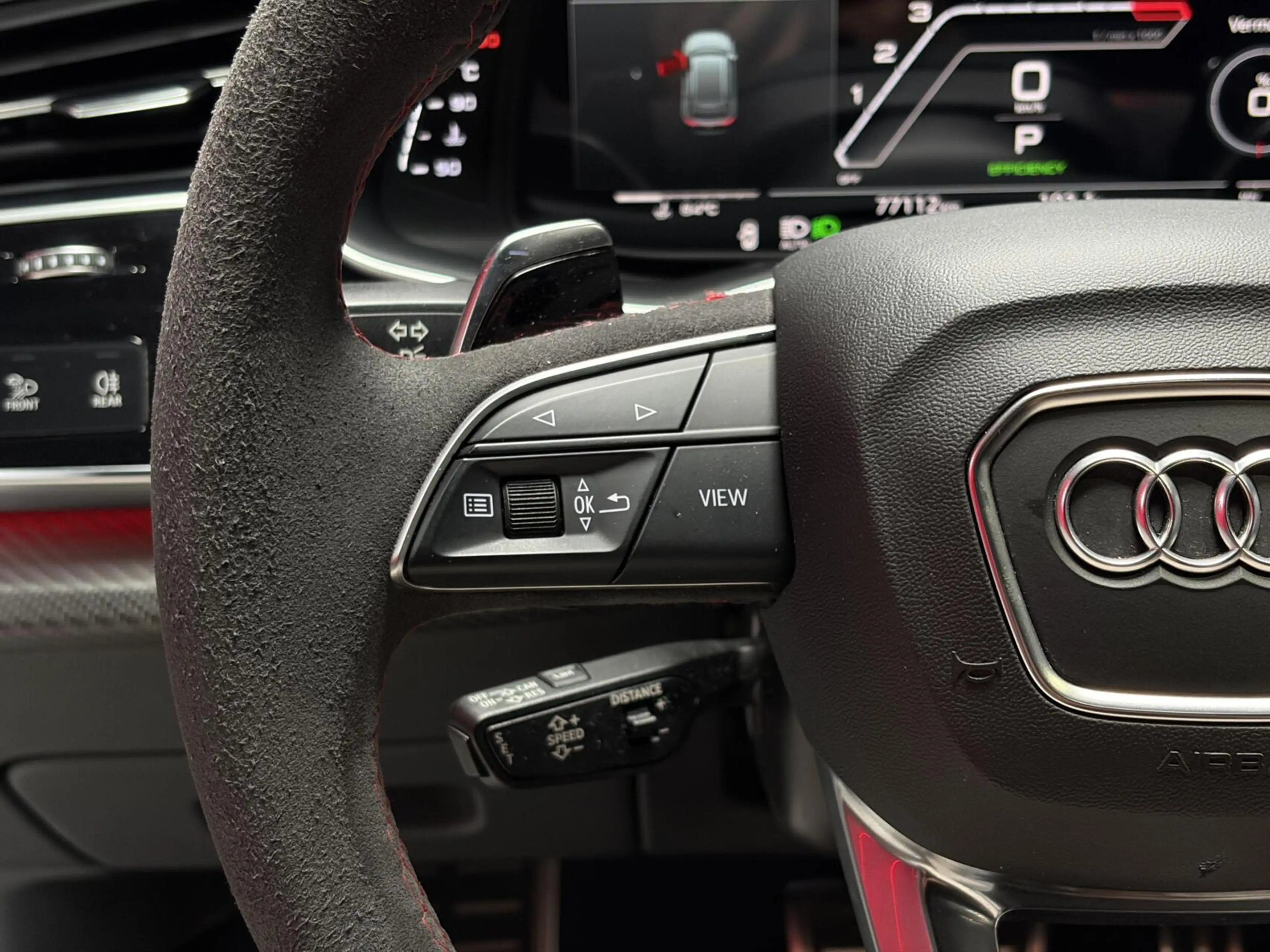 Audi RS Q8 4.0 TFSI Quattro |PANO|TREKH.|RS-DYNAMIC|B&O-3D|HU — photo 10