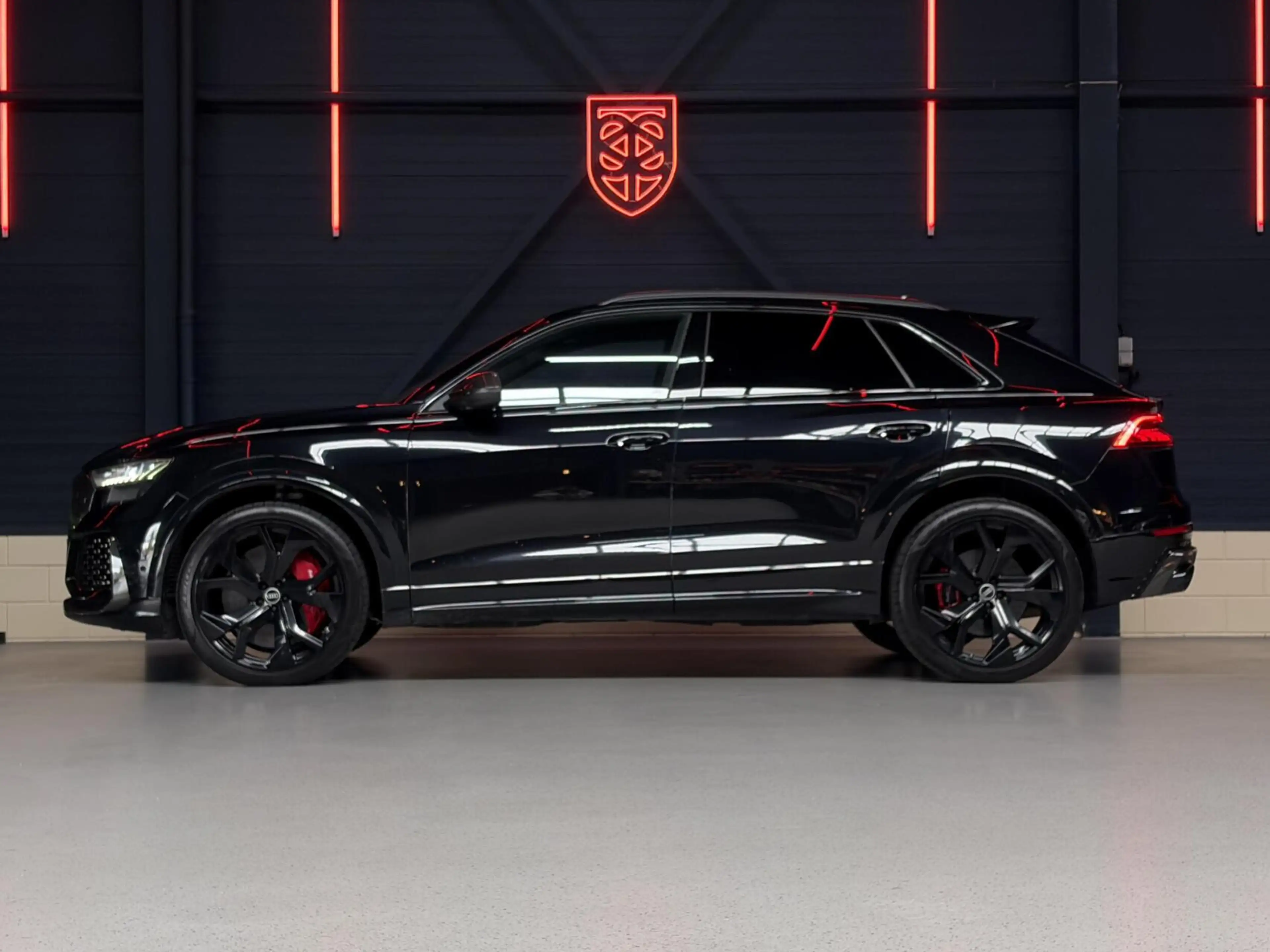 Audi RS Q8 4.0 TFSI Quattro |PANO|TREKH.|RS-DYNAMIC|B&O-3D|HU — photo 4