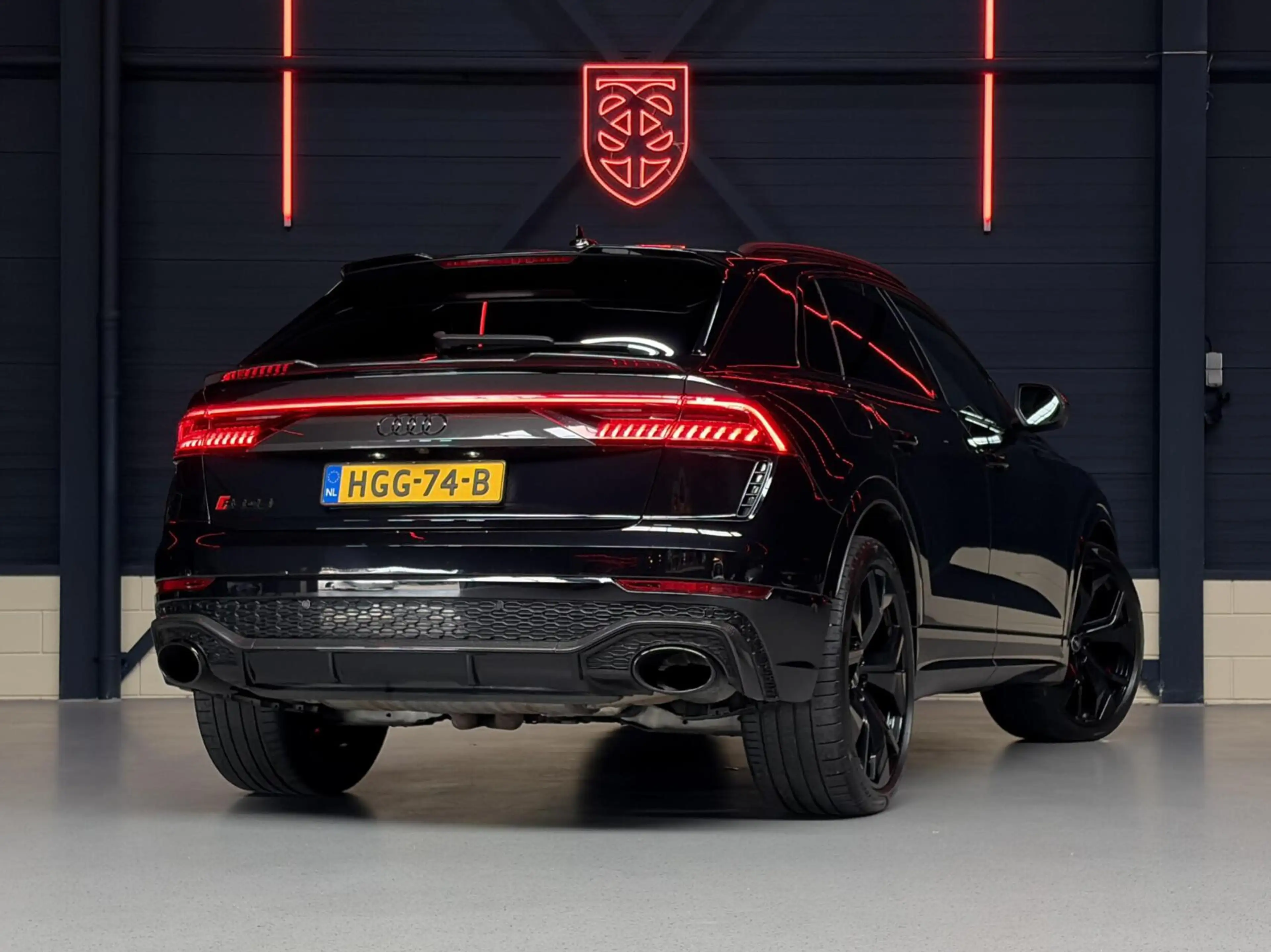 Audi RS Q8 4.0 TFSI Quattro |PANO|TREKH.|RS-DYNAMIC|B&O-3D|HU — photo 2