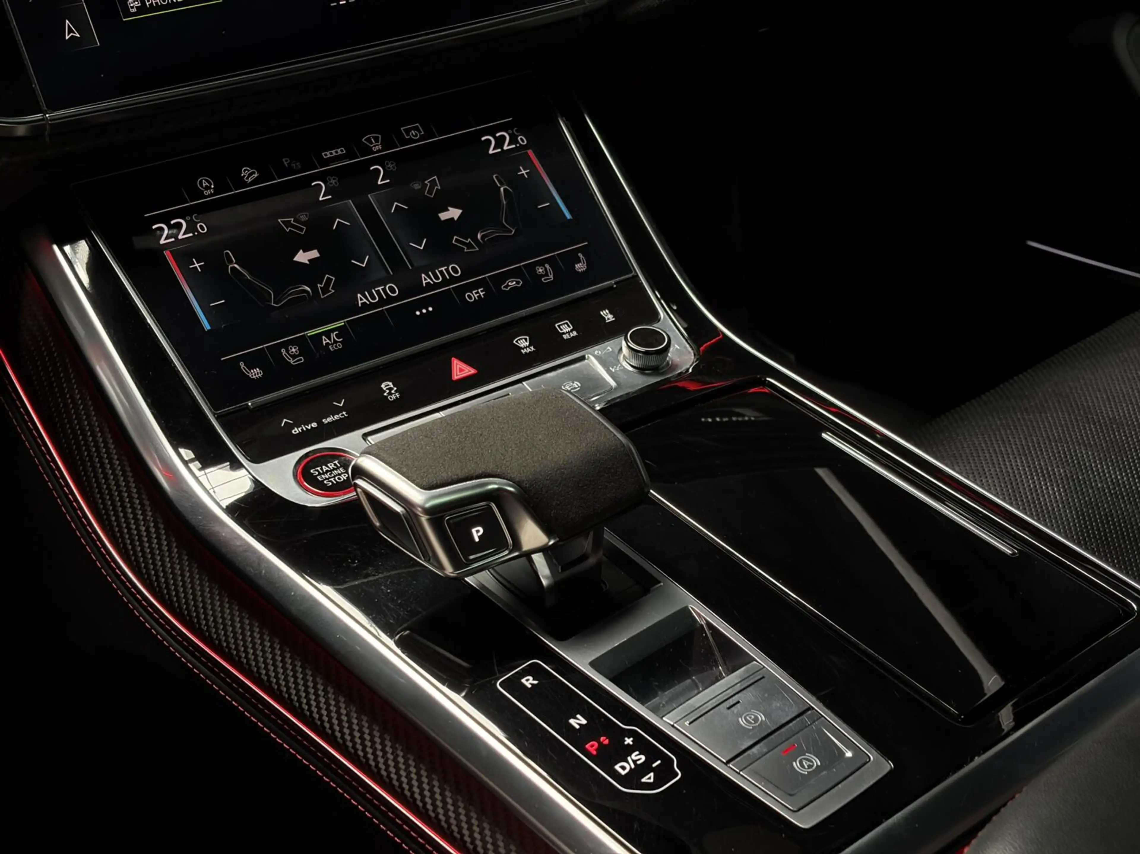 Audi RS Q8 4.0 TFSI Quattro |PANO|TREKH.|RS-DYNAMIC|B&O-3D|HU — photo 22