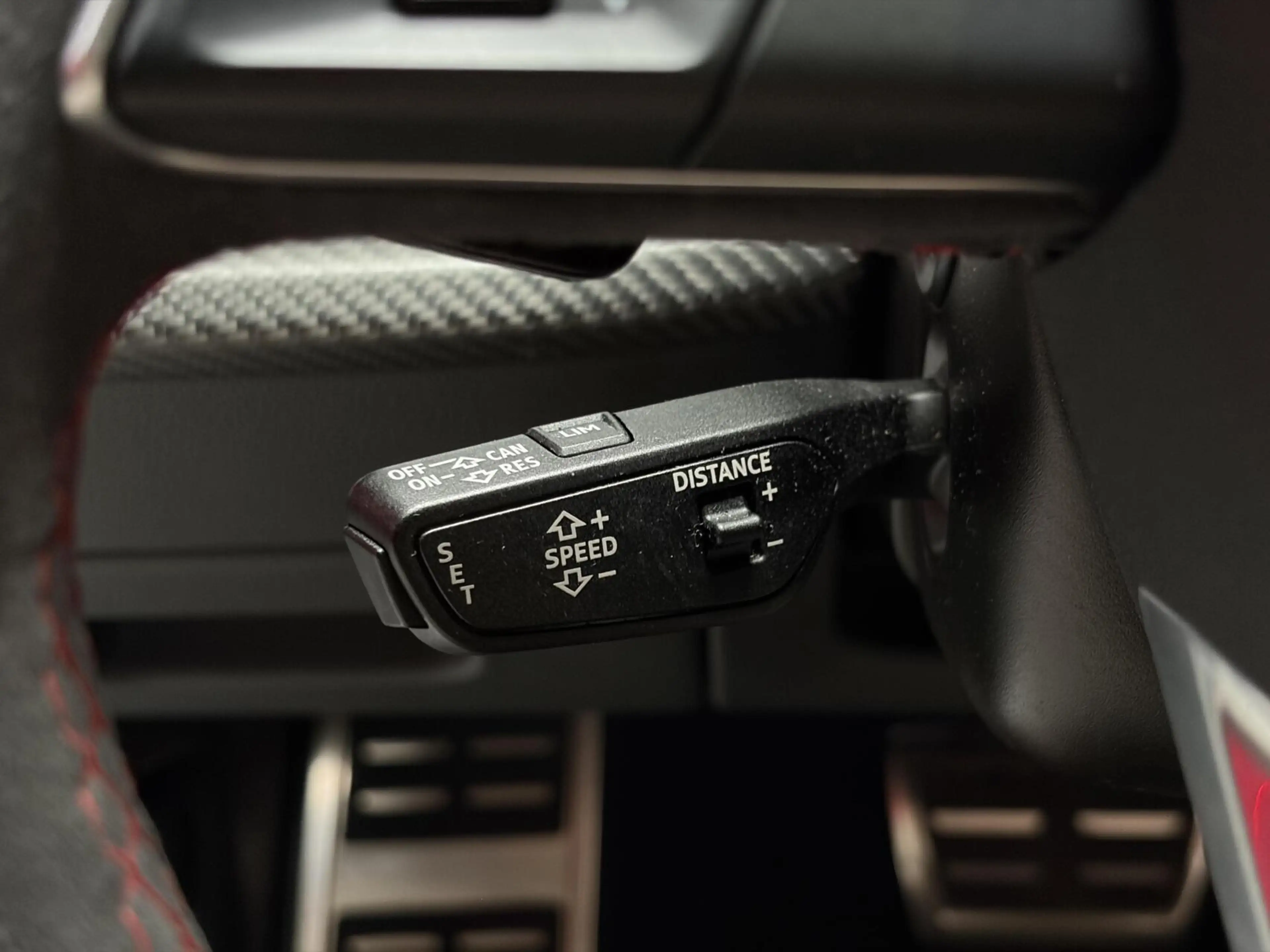 Audi RS Q8 4.0 TFSI Quattro |PANO|TREKH.|RS-DYNAMIC|B&O-3D|HU — photo 12