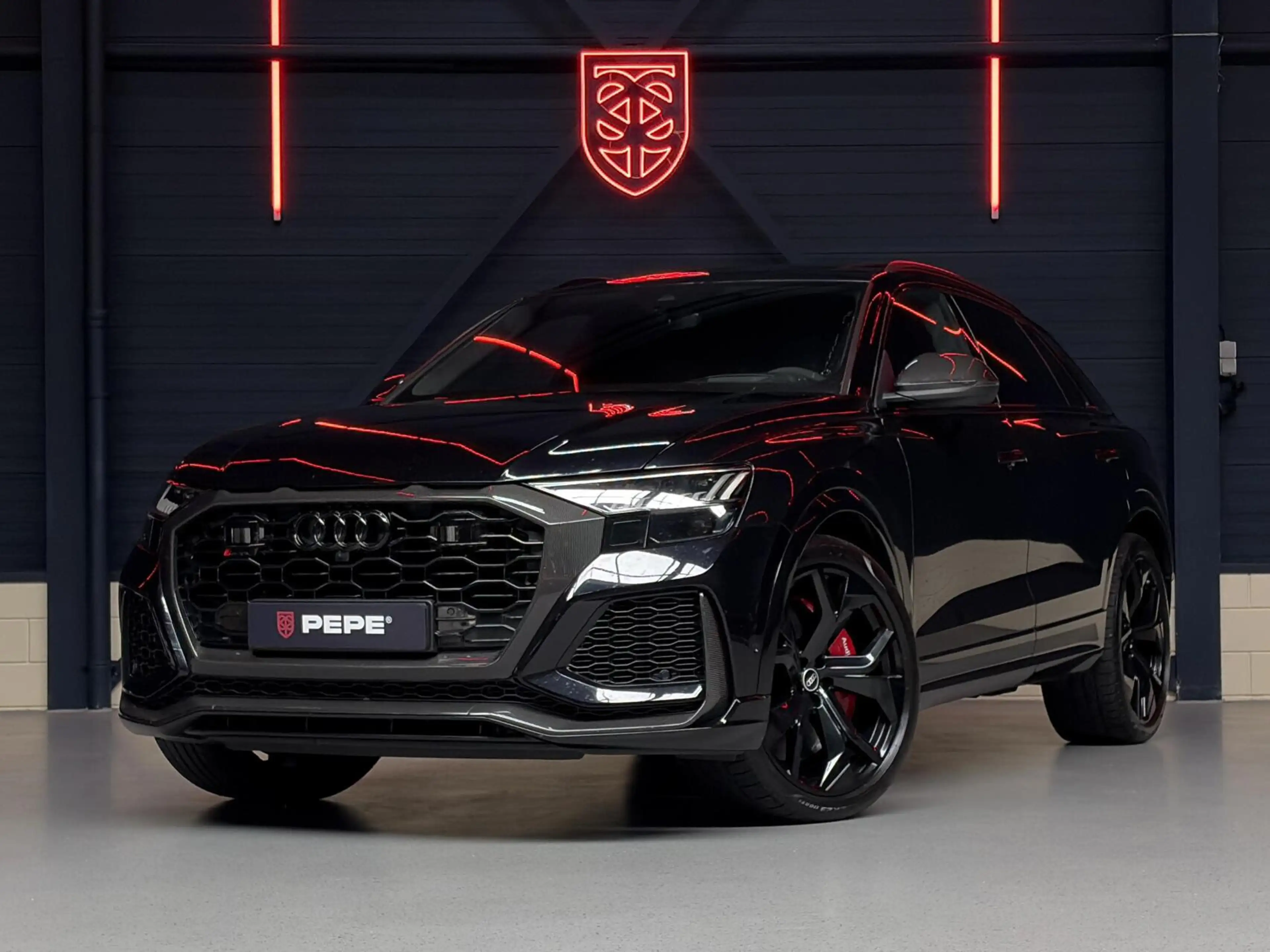 Audi RS Q8 4.0 TFSI Quattro |PANO|TREKH.|RS-DYNAMIC|B&O-3D|HU