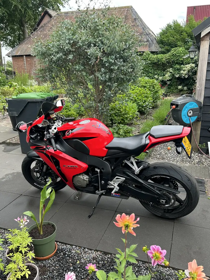 Honda CBR 1000 Honda CBR 1000 RR Fireblade Roşu - 1