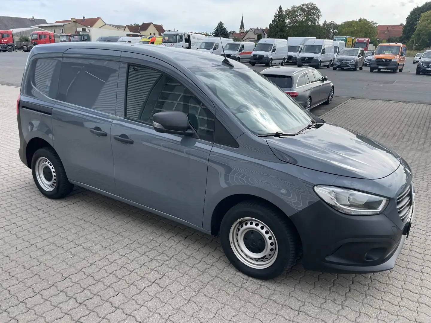 Mercedes-Benz Citan Citan 110 Kasten RADIO+KLIMA+DUCHLADE+AHK+TOP!! Grau - 2