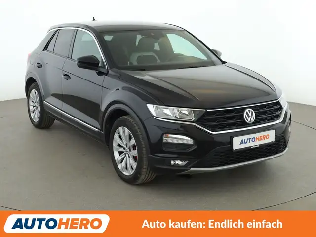 Volkswagen T-Roc view 8
