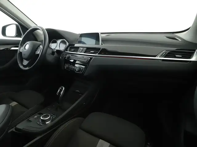 BMW X1 view 13