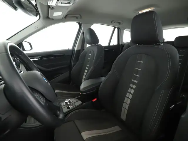 BMW X1 view 10