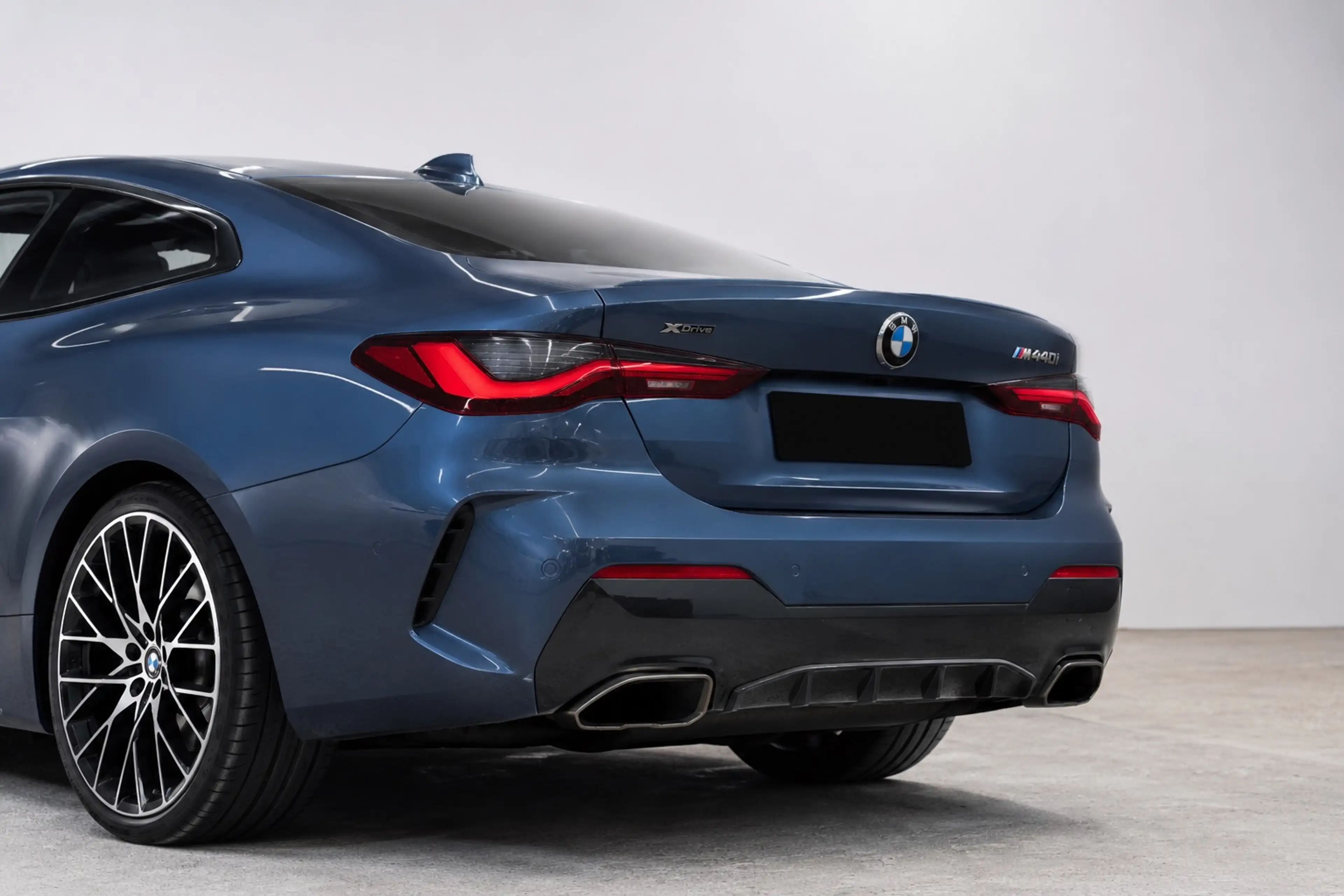 BMW 440 (G22) M440i xDrive - Arctic Race Blue, Pano, HUD — photo 3