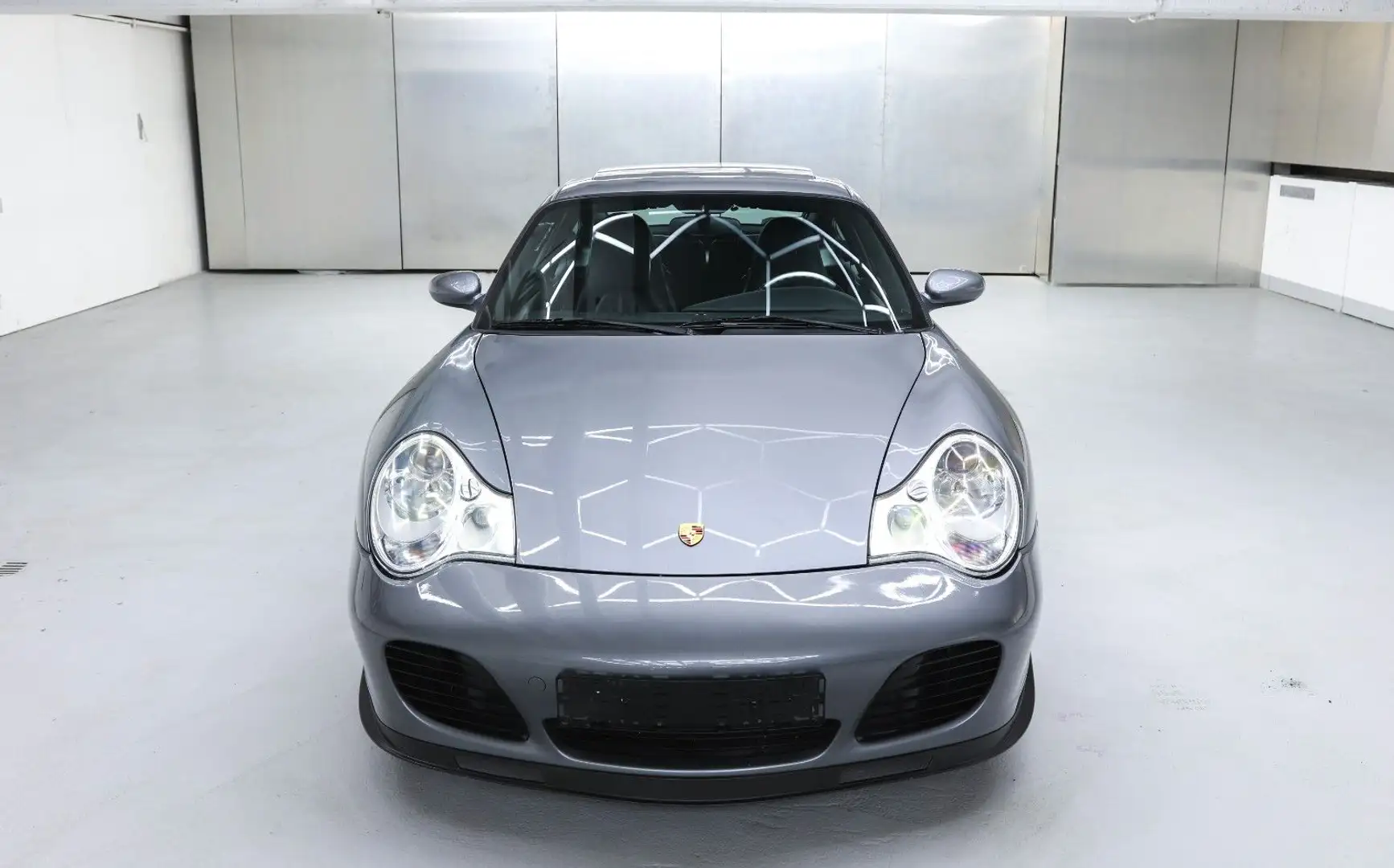 Porsche 996 Turbo Coupe Grey - 2