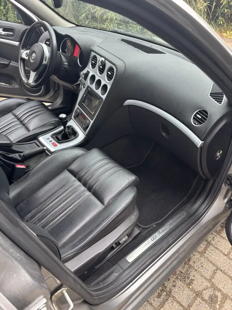 Alfa Romeo 159 Sportwagon 2.4 JTDM 20V DPF Distinctive - 2