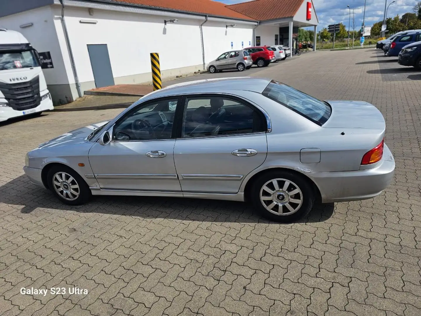 Kia Magentis 2.0 LX+Automat+Leder+AHK+keinTUV+NR51 Plateado - 2
