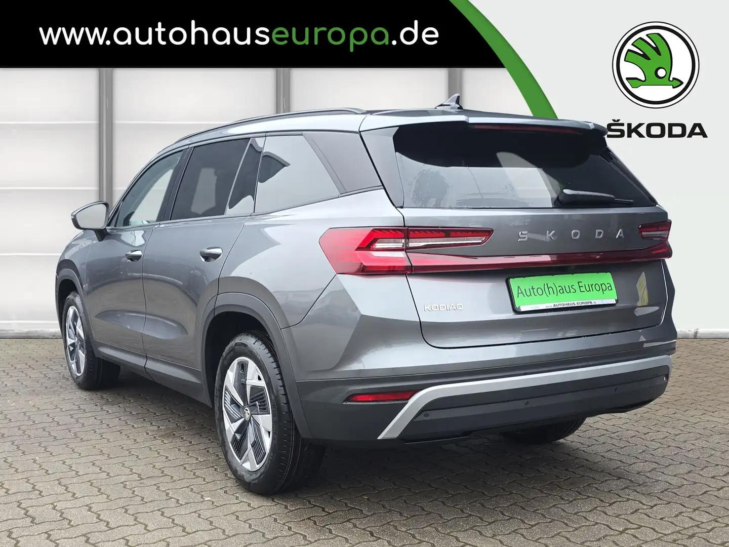 Skoda Kodiaq 1.5 TSI DSG Selection ACC NAV KAM PDC SHZ Grau - 2