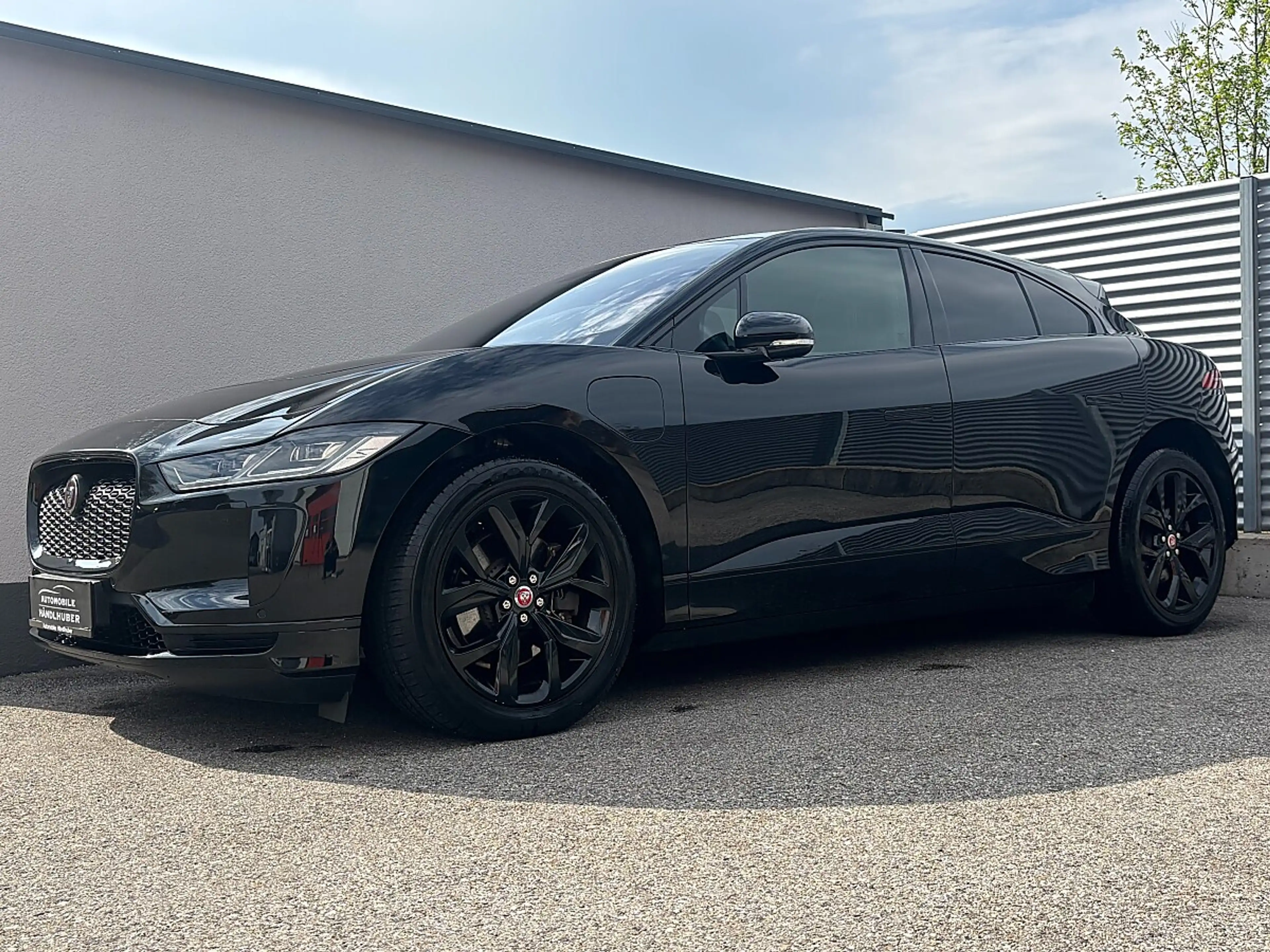 Jaguar I-Pace Austria Edition EV320 AWD BLACK-BLACK/MATRIX/PA... — photo 4