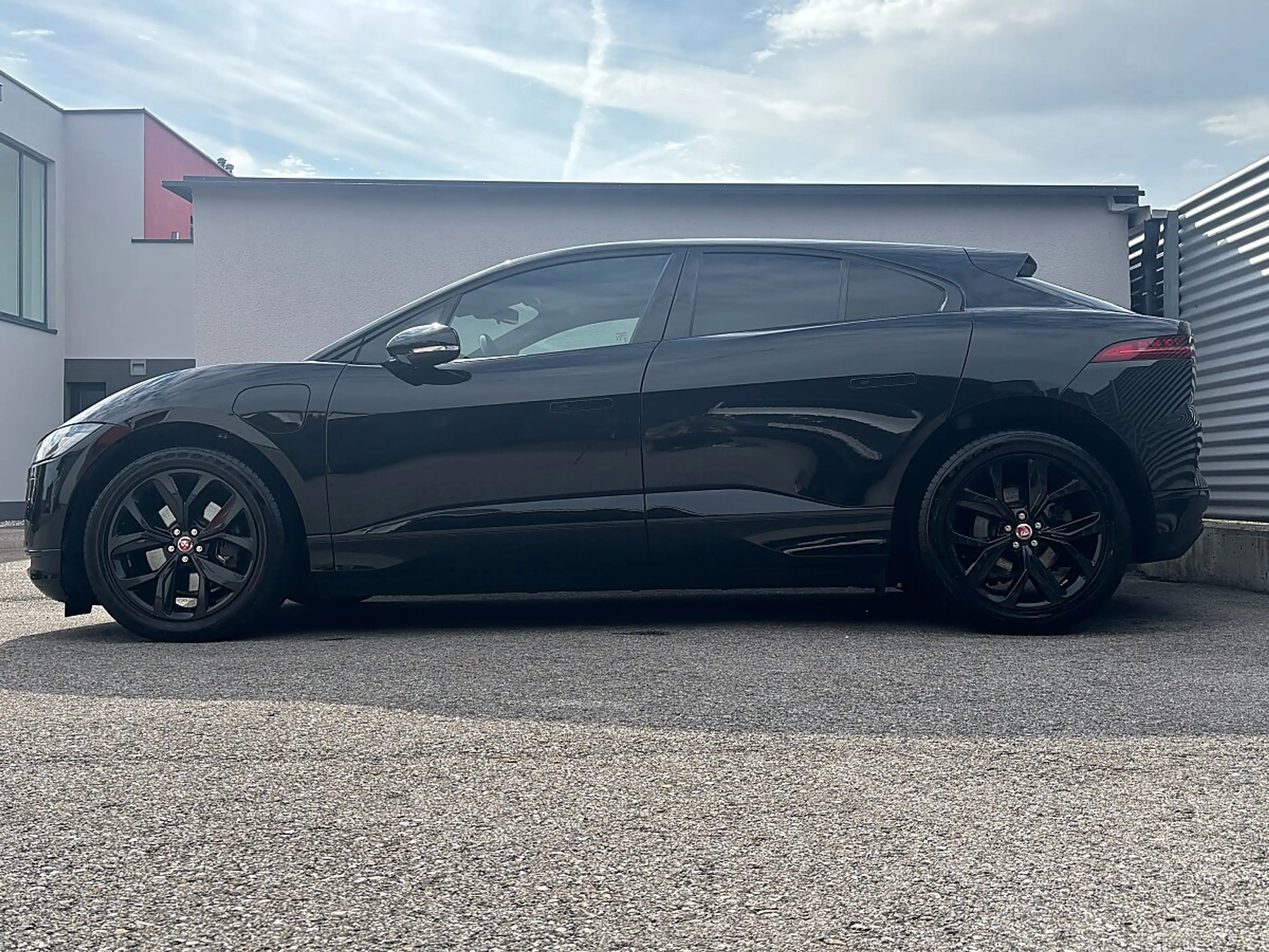 Jaguar I-Pace Austria Edition EV320 AWD BLACK-BLACK/MATRIX/PA... — photo 11