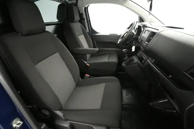 Opel Vivaro view 10