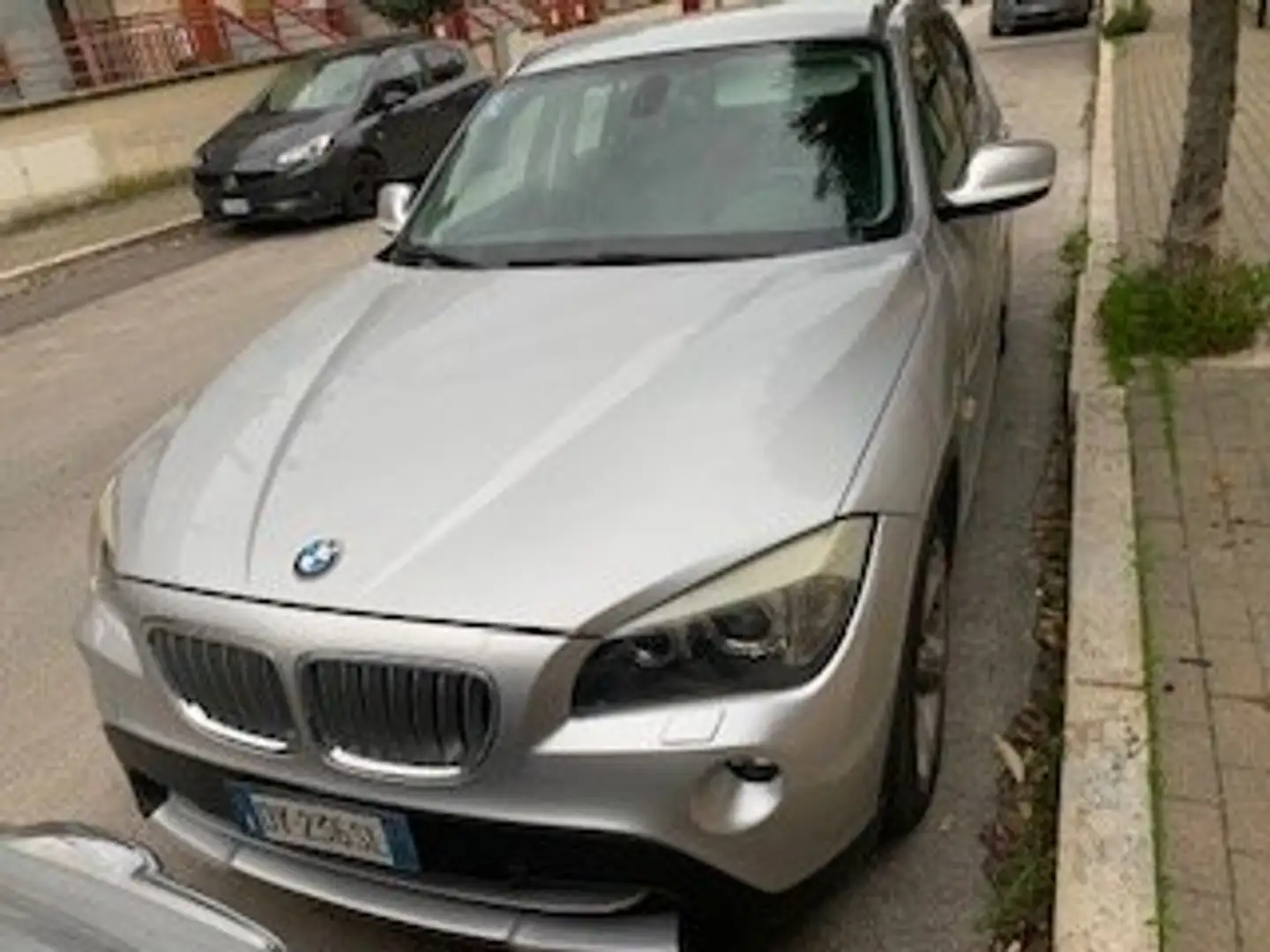 BMW X1 X1 E84 xdrive23dA Futura Srebrny - 2