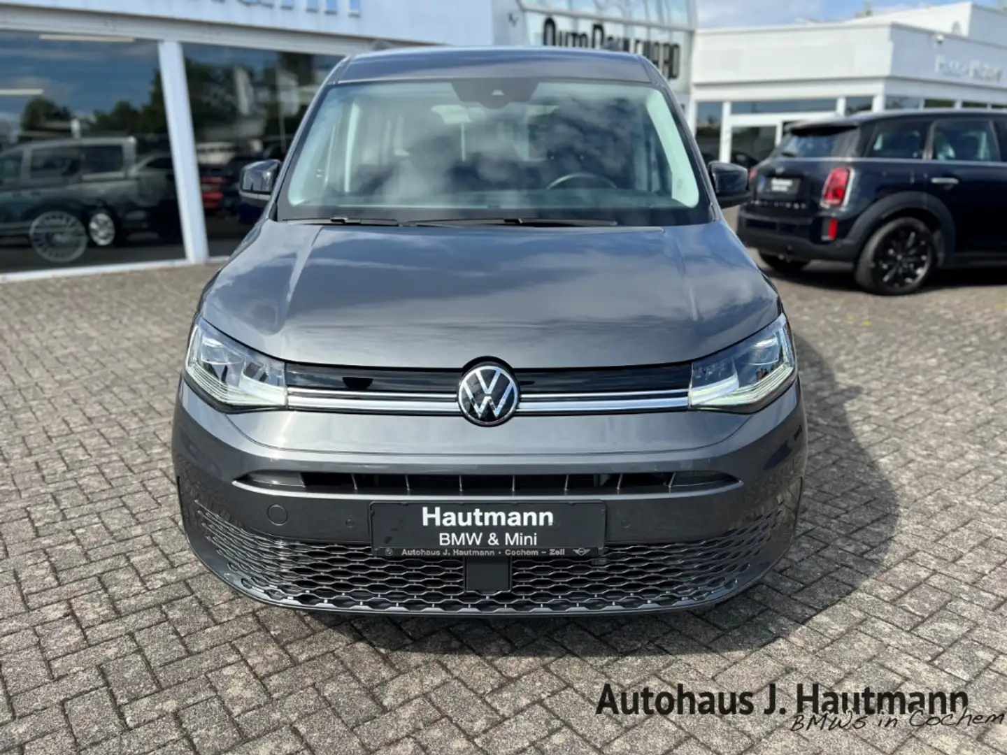 Volkswagen Caddy Life Maxi 2.0 TDI +1.HAND+AHK+NAVI+ACC+ Gris - 2