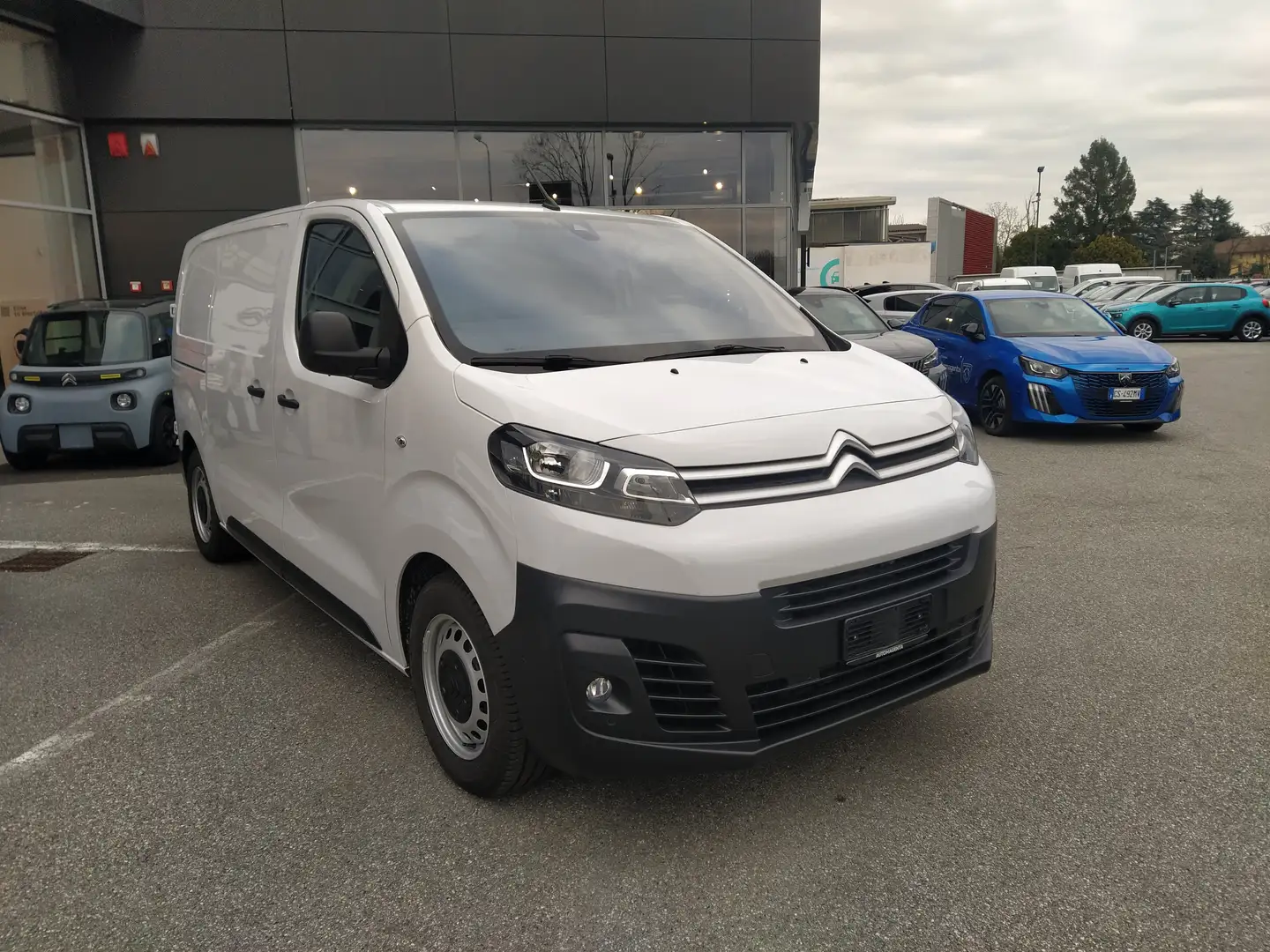 Citroen Jumpy e-Jumpy Elettrico 136cv Batteria 75kWh CLUB M 3P Bianco - 1