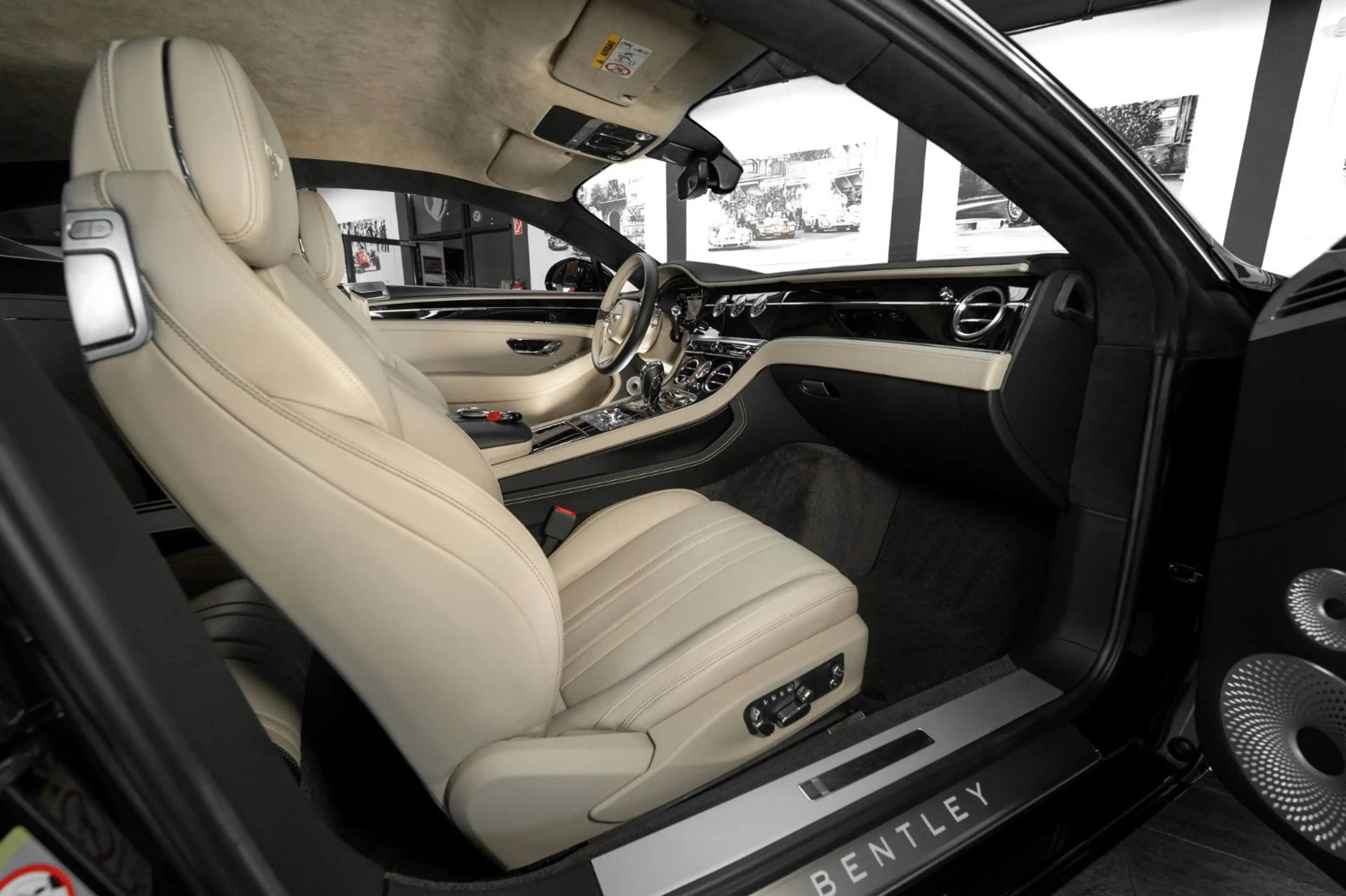 Bentley Continental GT 6.0 W12 #deutsches Fzg. Historie — photo 2