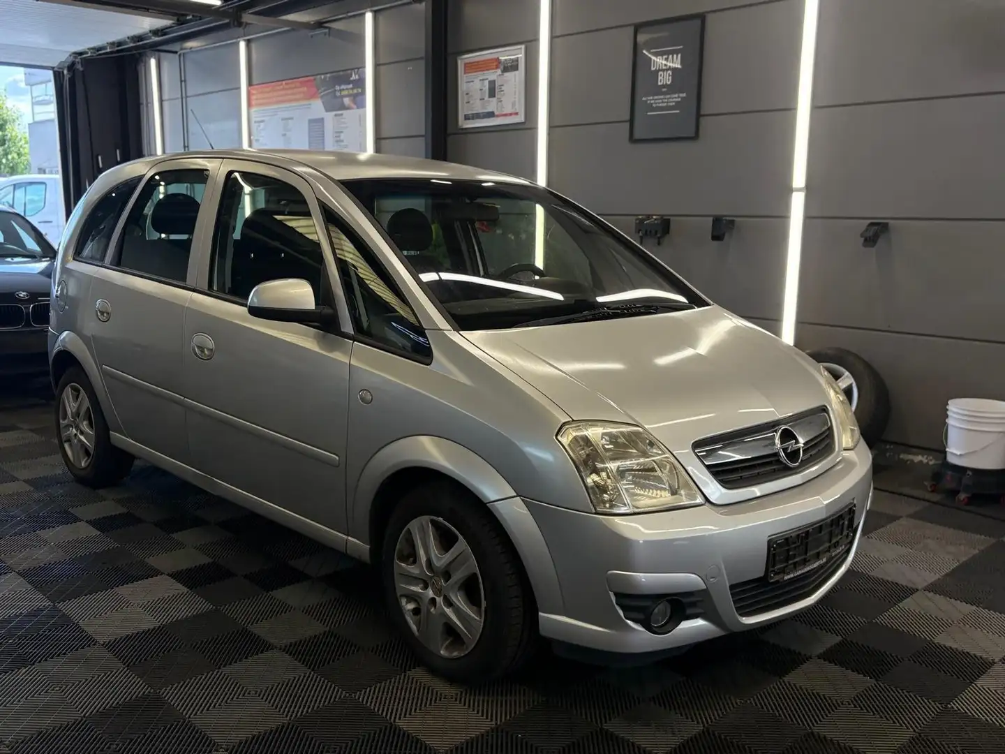 Opel Meriva 1.7 CDTI bj. 2009 194000km Airco - 1