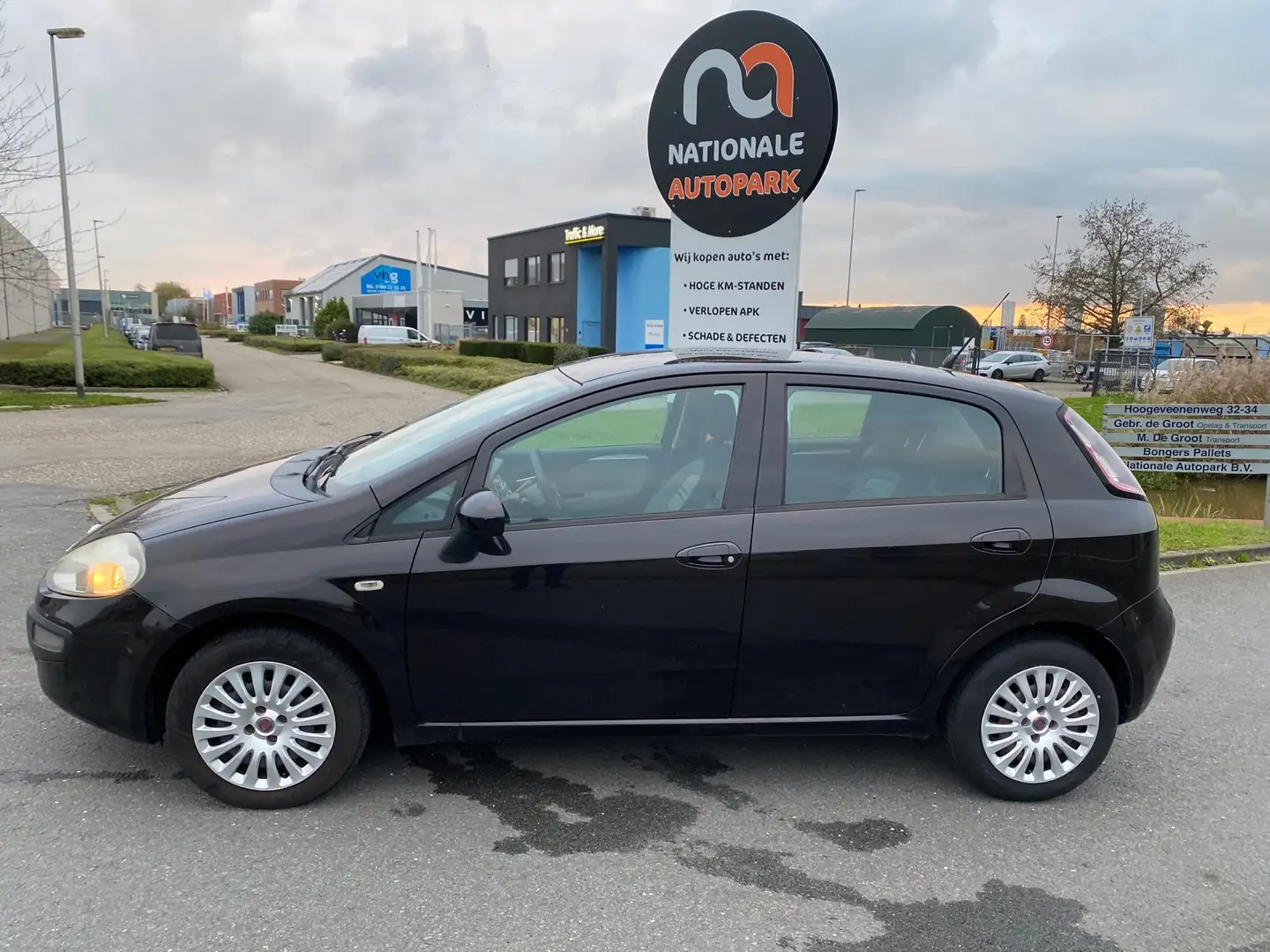Fiat Punto Evo 2010 * 1.2 Dynamic * APK * 86.000 km NAP Zwart - 2