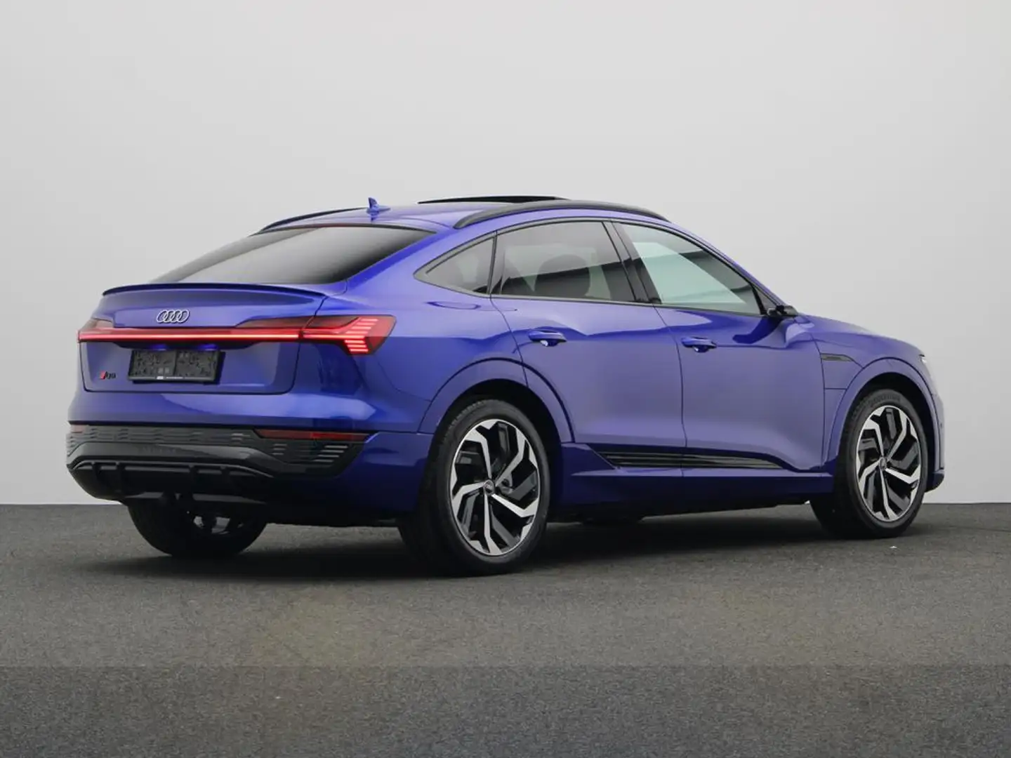 Audi Q8 e-tron Sportback S-LINE 106 kWh 55 QUATTRO 408 PK Bleu - 2