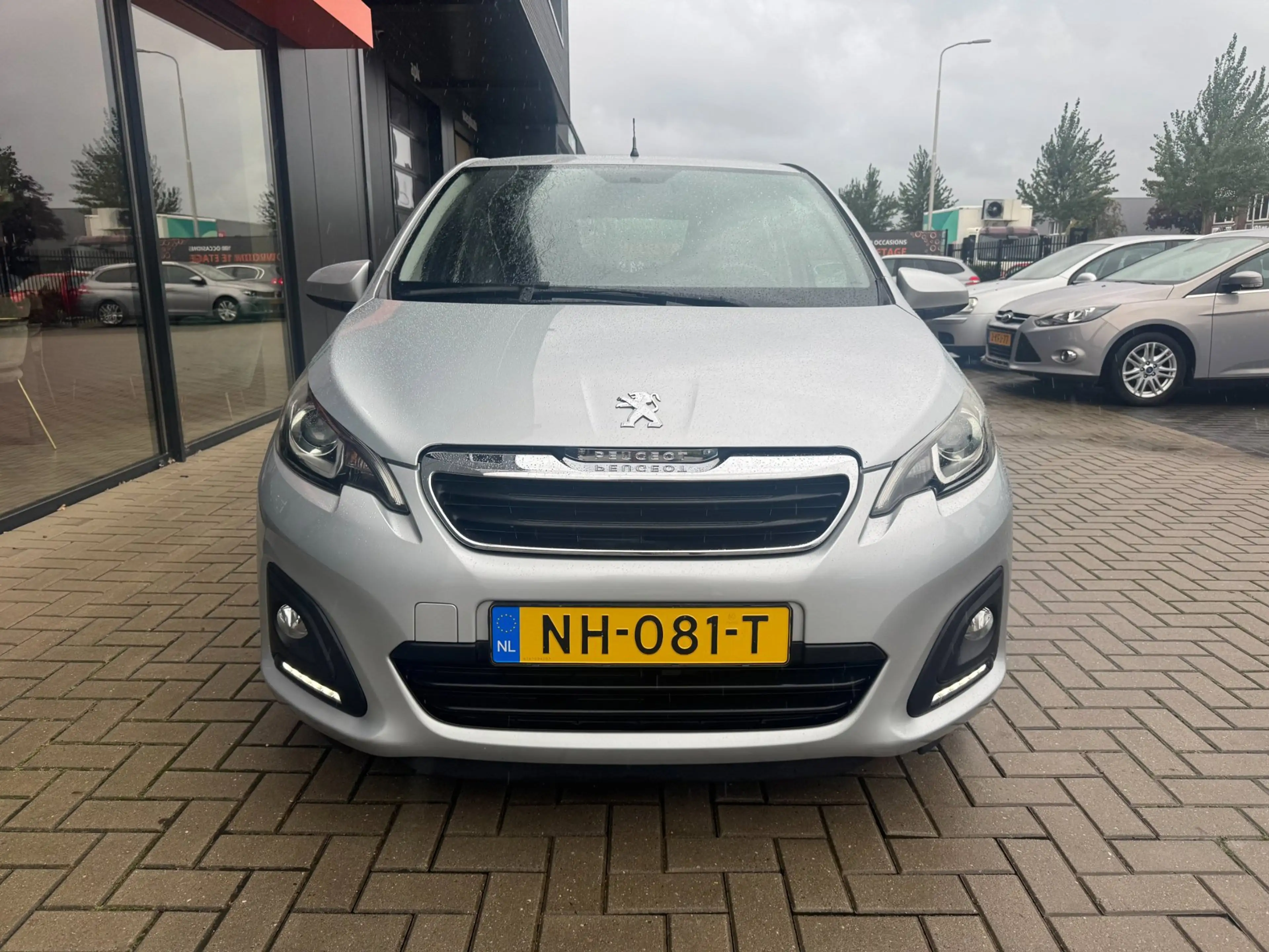 Peugeot 108 1.0 e-VTi Blue Lion — photo 6