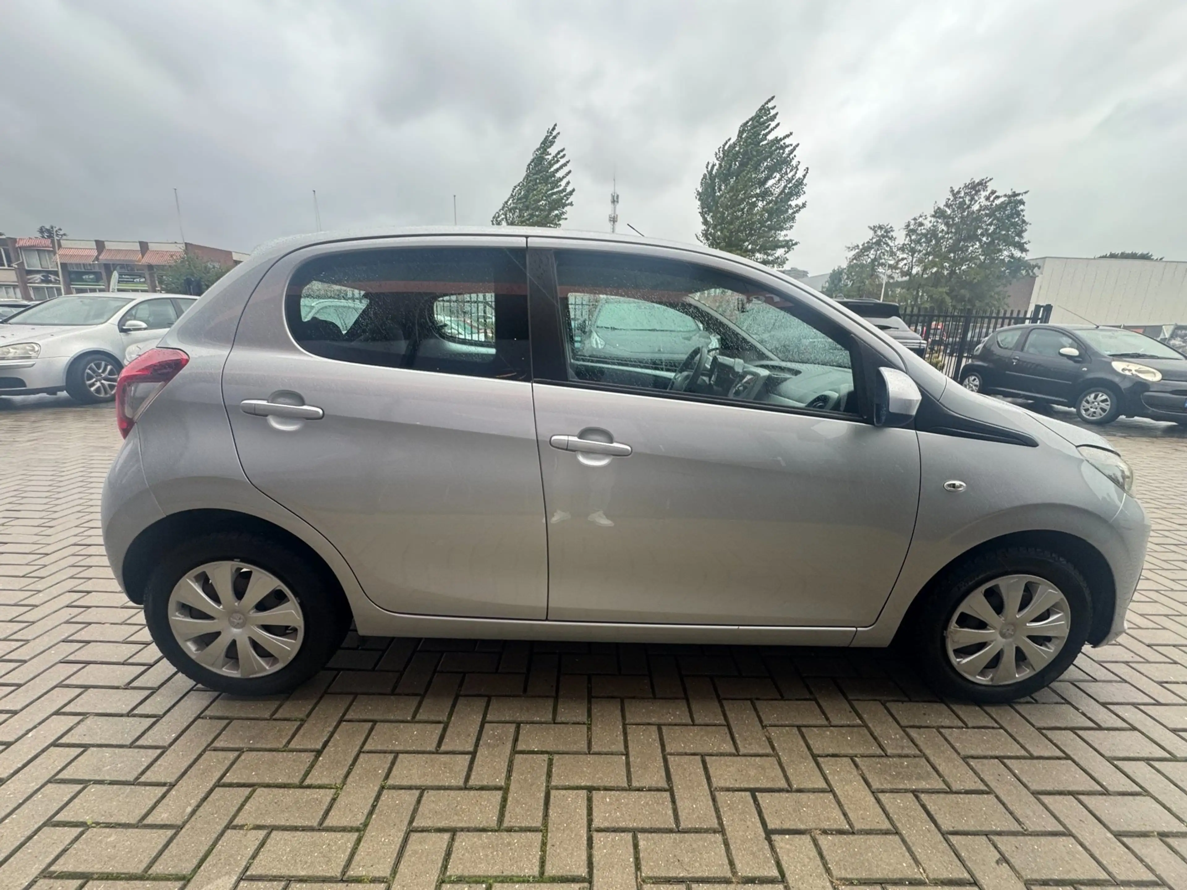 Peugeot 108 1.0 e-VTi Blue Lion — photo 8