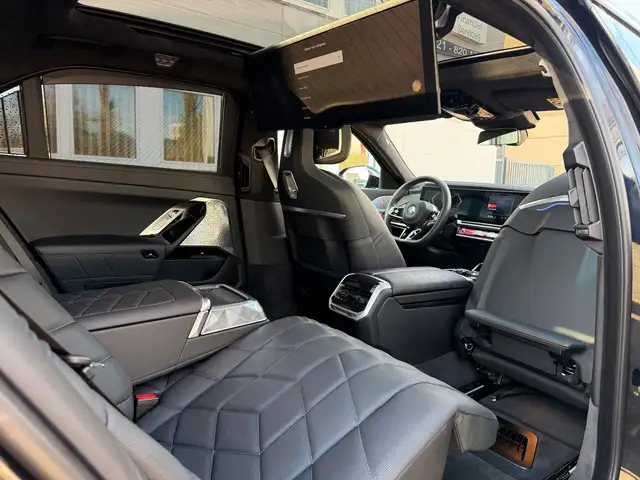 BMW 750 e xDrive M Sport Pro/Fond Enter/UPE180.000€