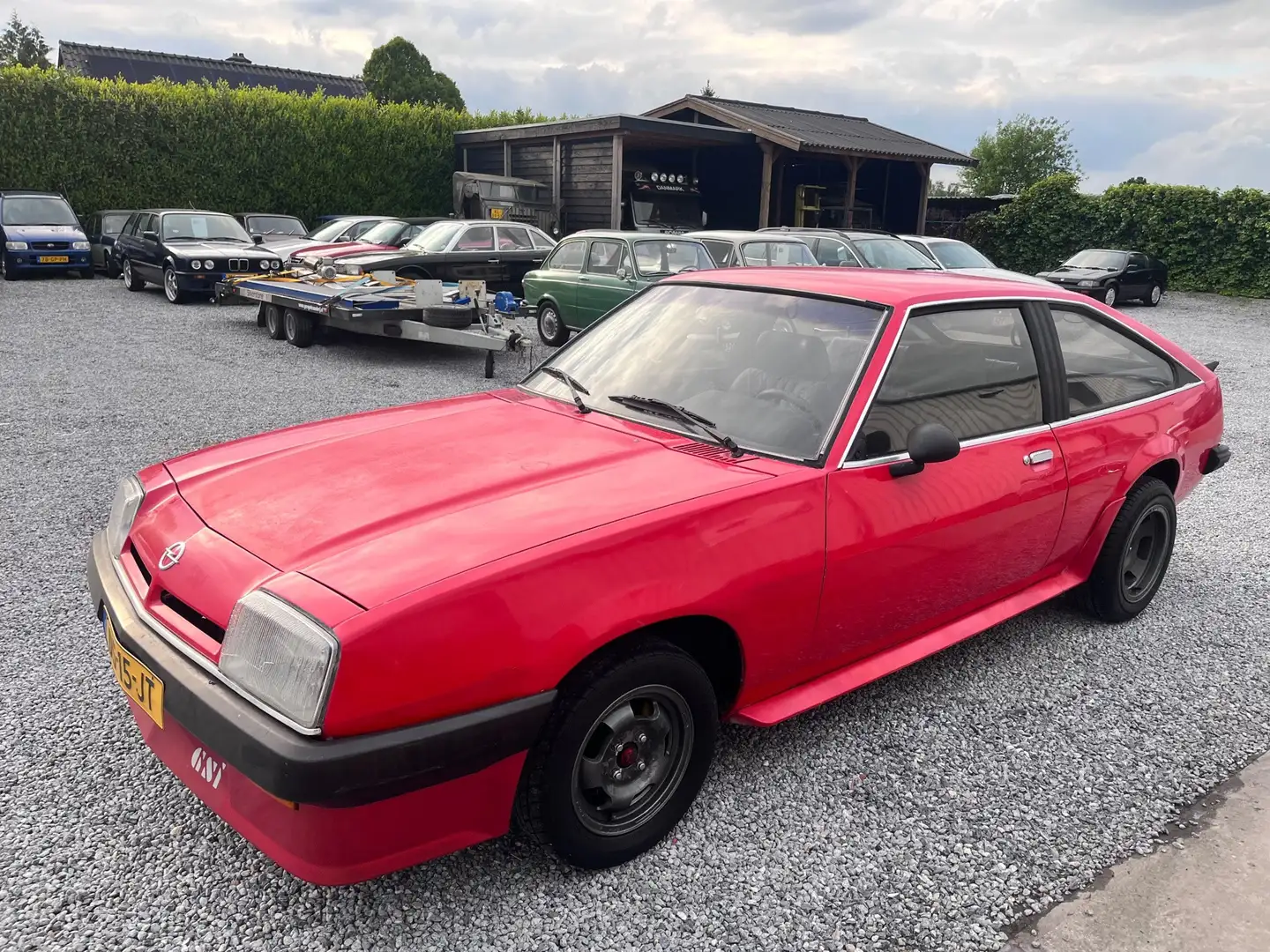 Opel Manta GTJ combi 2.0 S Rot - 1