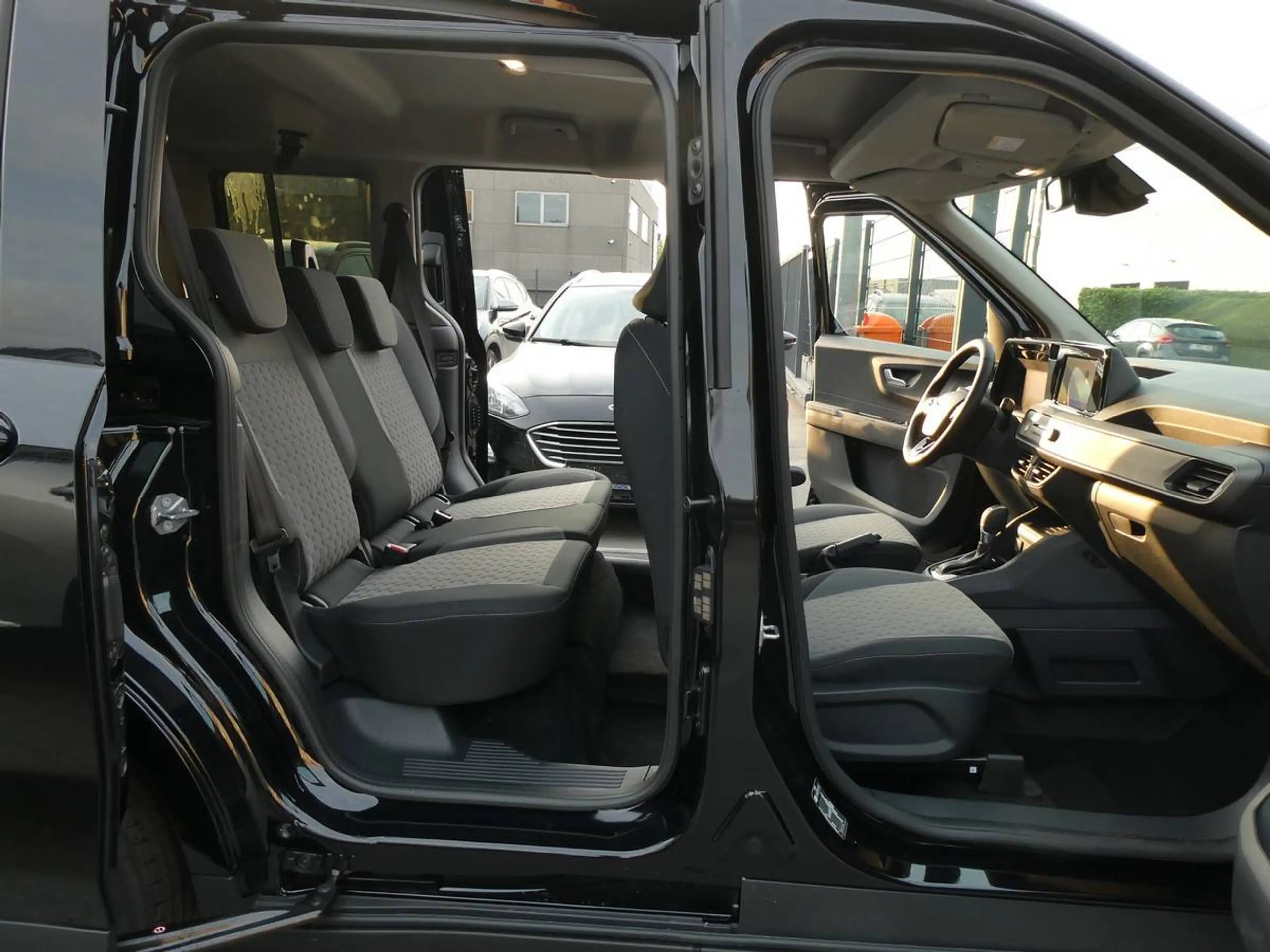 Ford Tourneo Courier 1.0 i benzine 125pk Automaat Titanium Camera Stock (74173) — photo 14