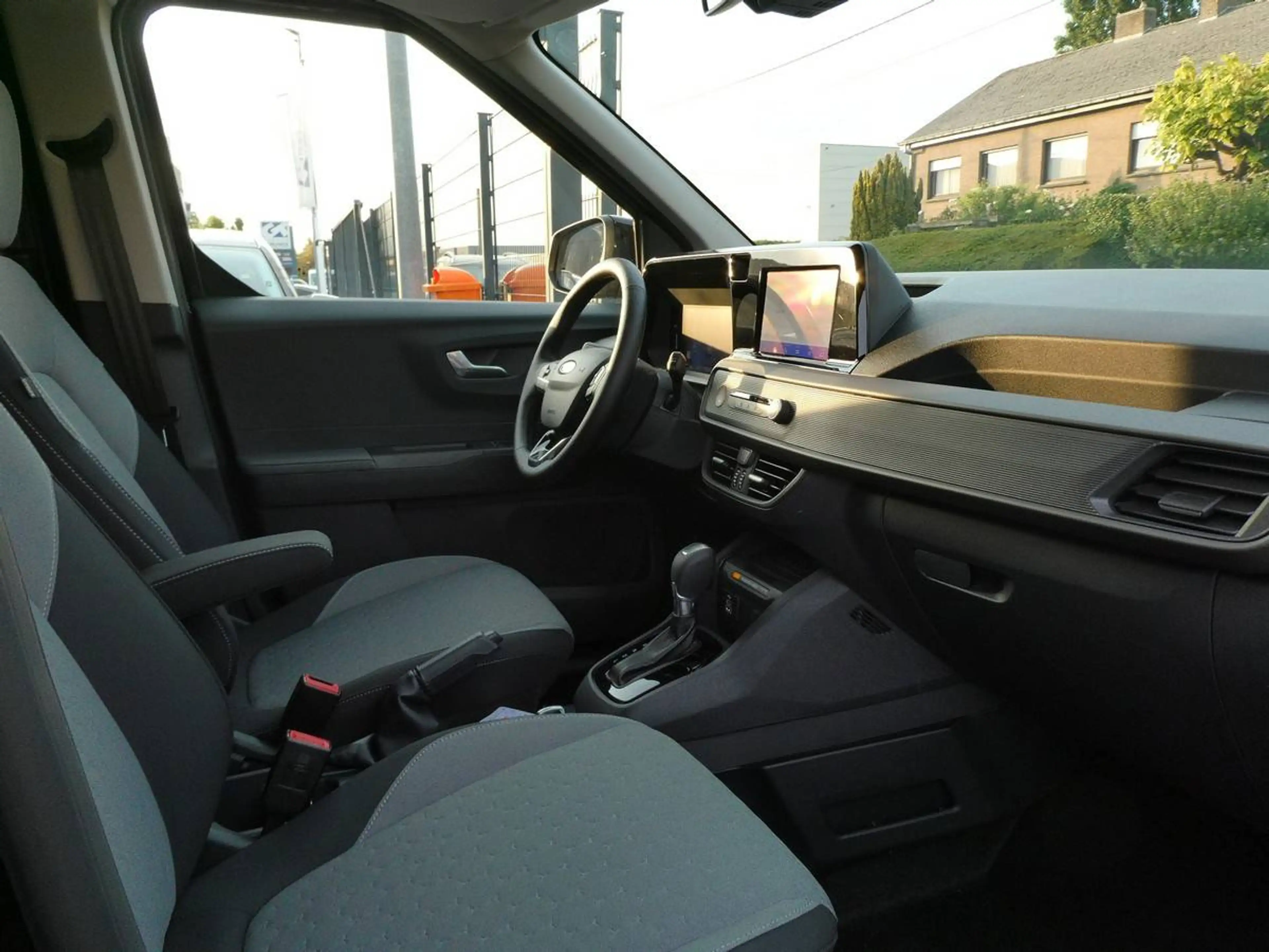 Ford Tourneo Courier 1.0 i benzine 125pk Automaat Titanium Camera Stock (74173) — photo 10