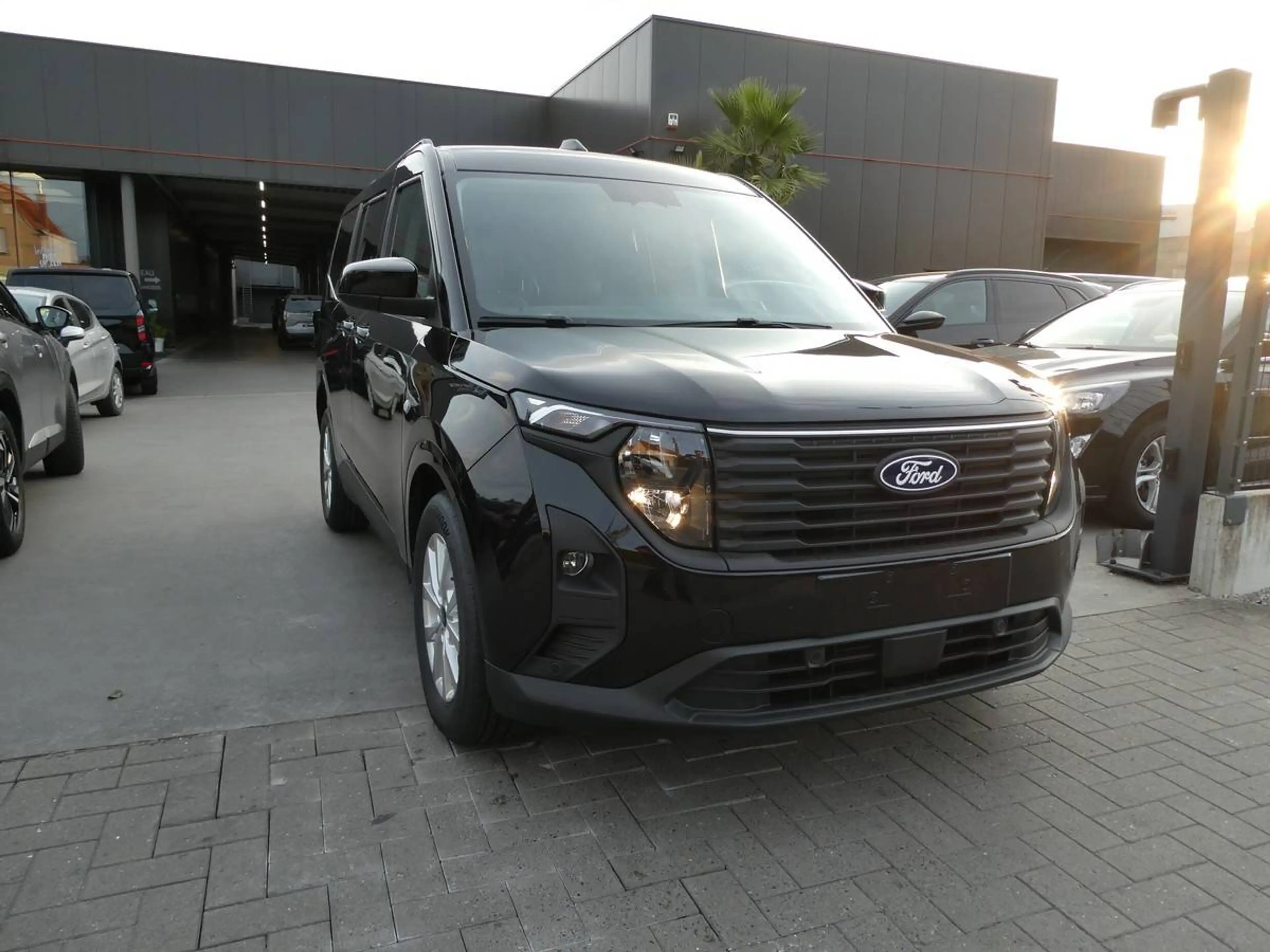 Ford Tourneo Courier 1.0 i benzine 125pk Automaat Titanium Camera Stock (74173) — photo 9