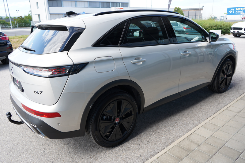 DS Automobiles DS 7 E-Tense 300 kW Performance Line + 4x4 — photo 11