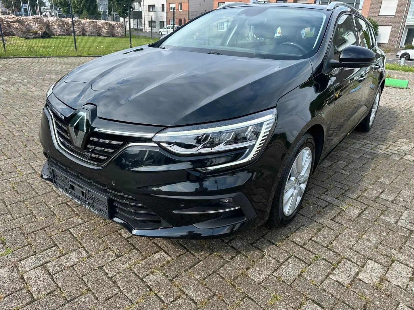 Renault Megane IV Grandtour Business Edition *Automatik* Schwarz - 1