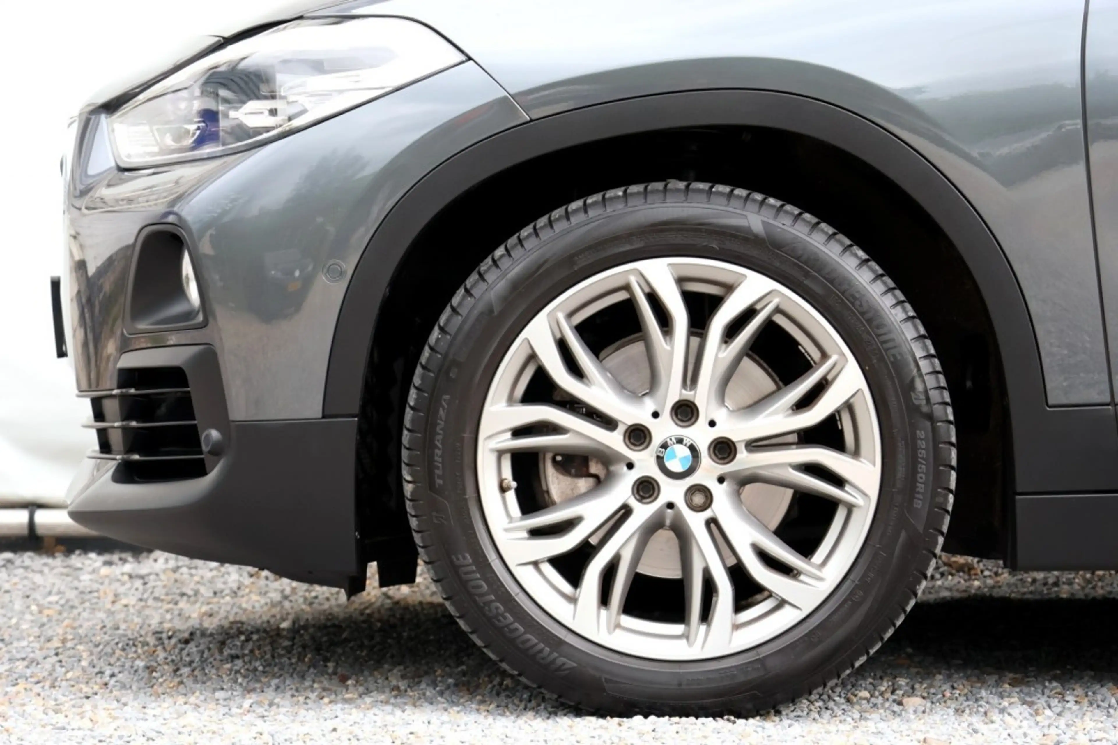 BMW X2 sDrive 18i - 140 pk **Navi / Led / DAB — photo 21
