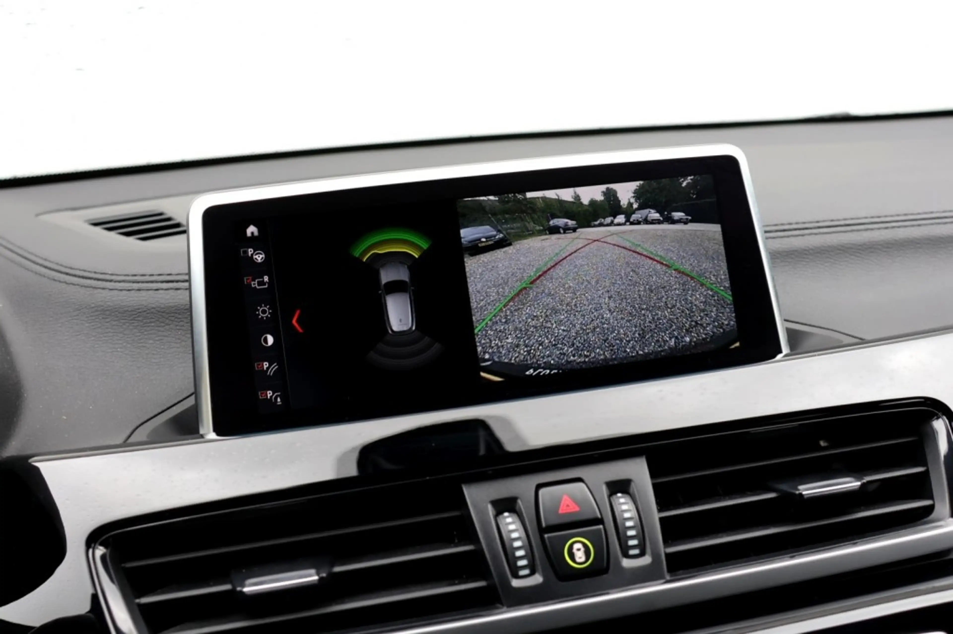 BMW X2 sDrive 18i - 140 pk **Navi / Led / DAB — photo 20