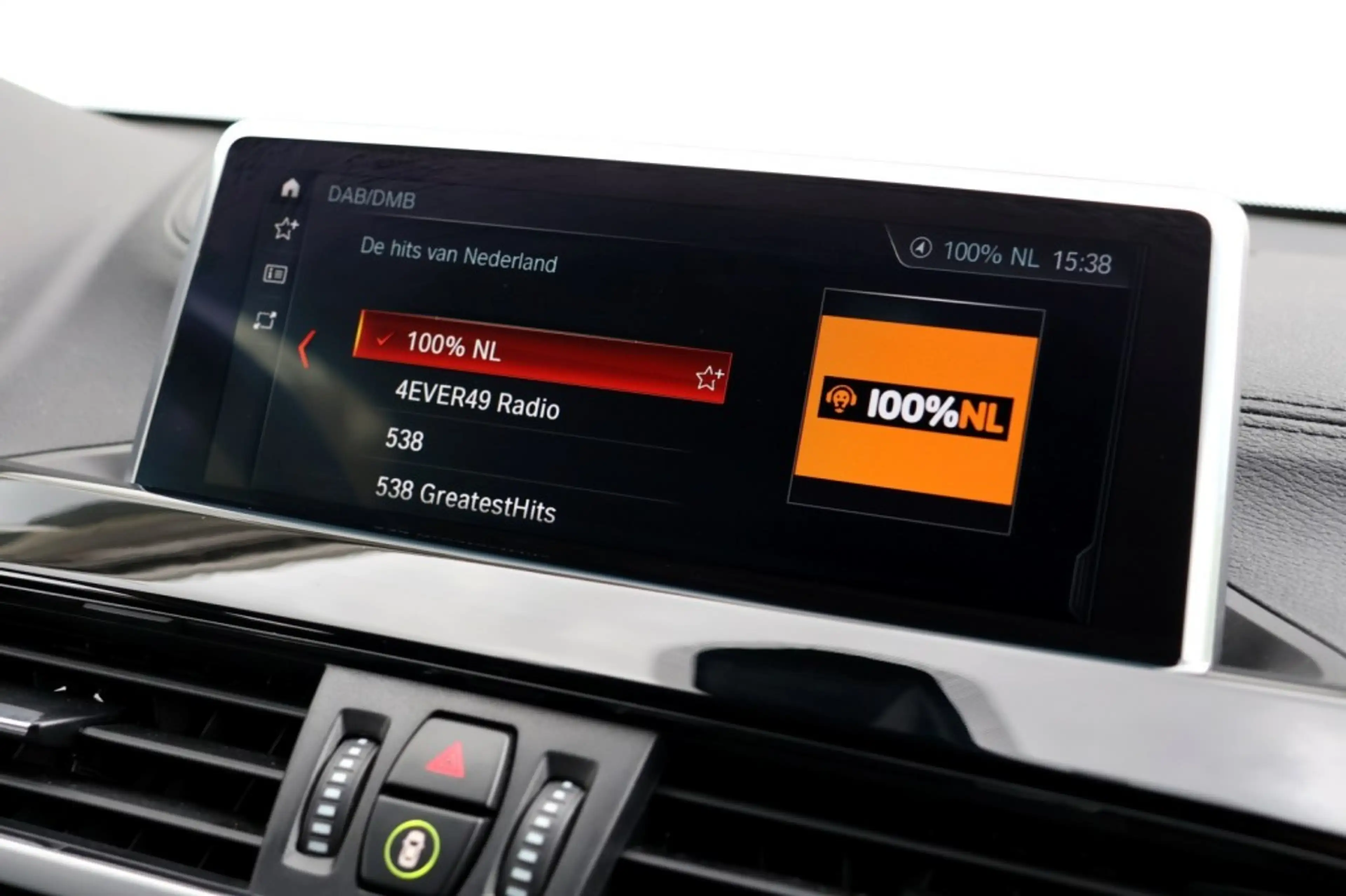 BMW X2 sDrive 18i - 140 pk **Navi / Led / DAB — photo 17