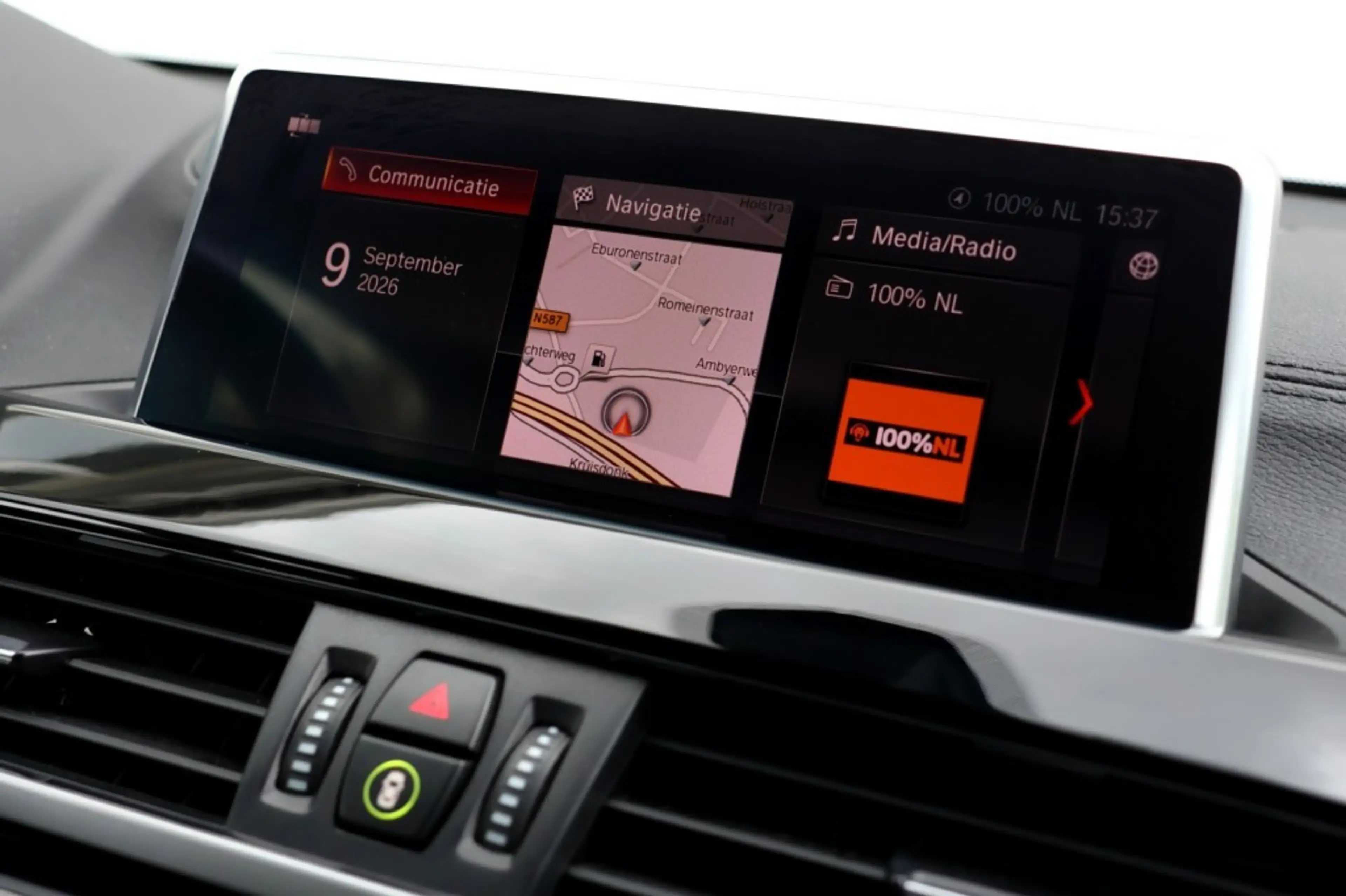 BMW X2 sDrive 18i - 140 pk **Navi / Led / DAB — photo 16