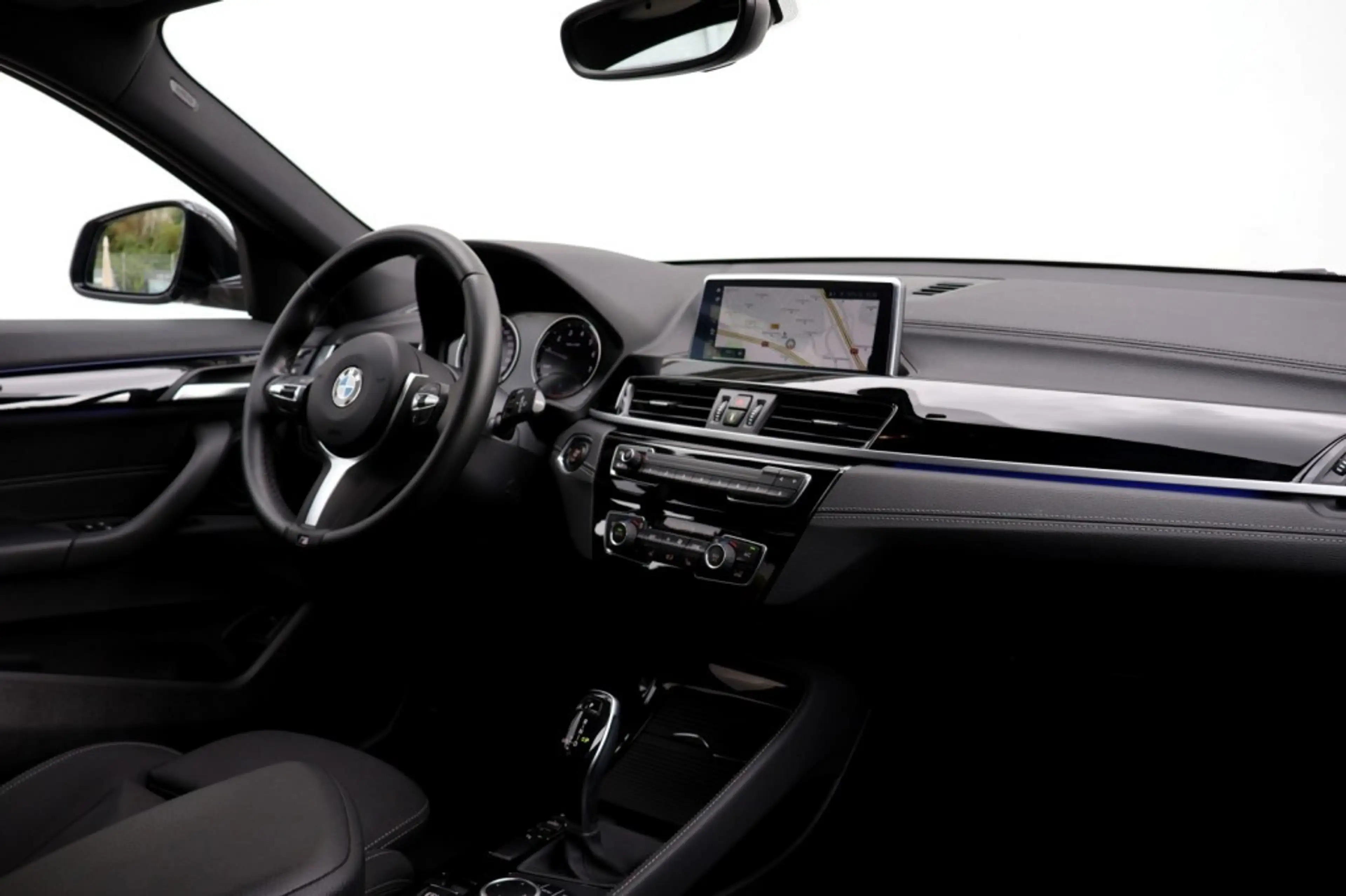 BMW X2 sDrive 18i - 140 pk **Navi / Led / DAB — photo 10