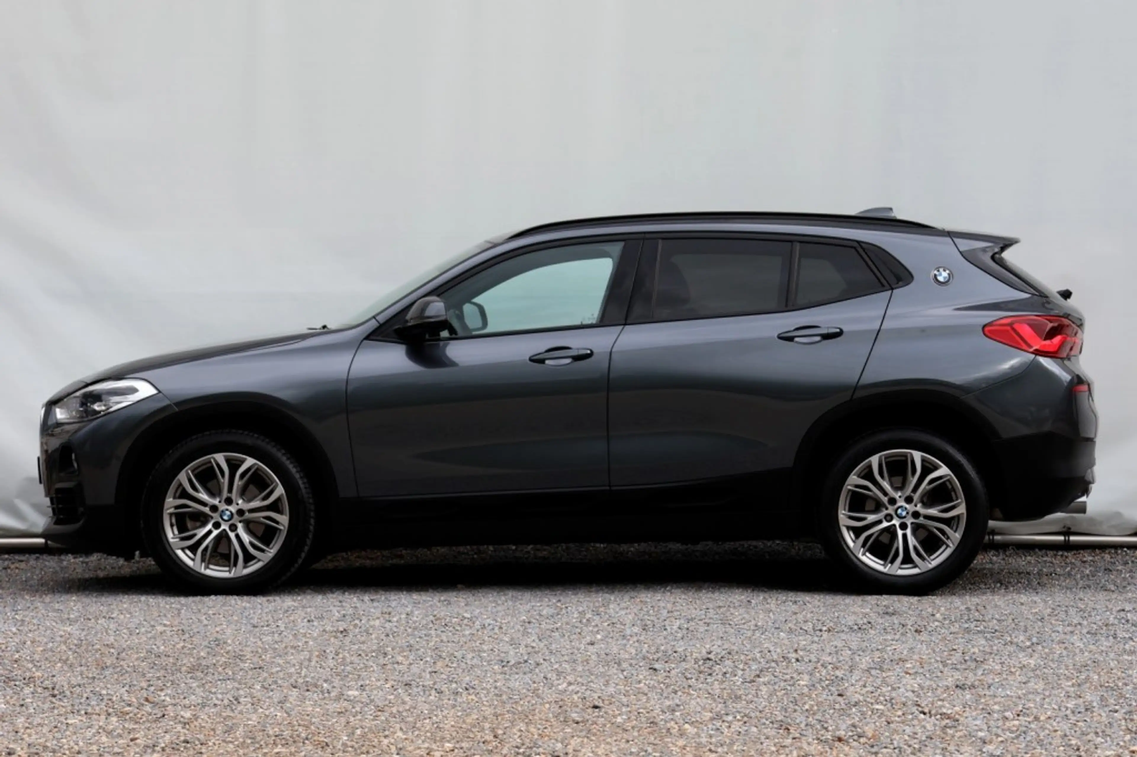 BMW X2 sDrive 18i - 140 pk **Navi / Led / DAB — photo 3