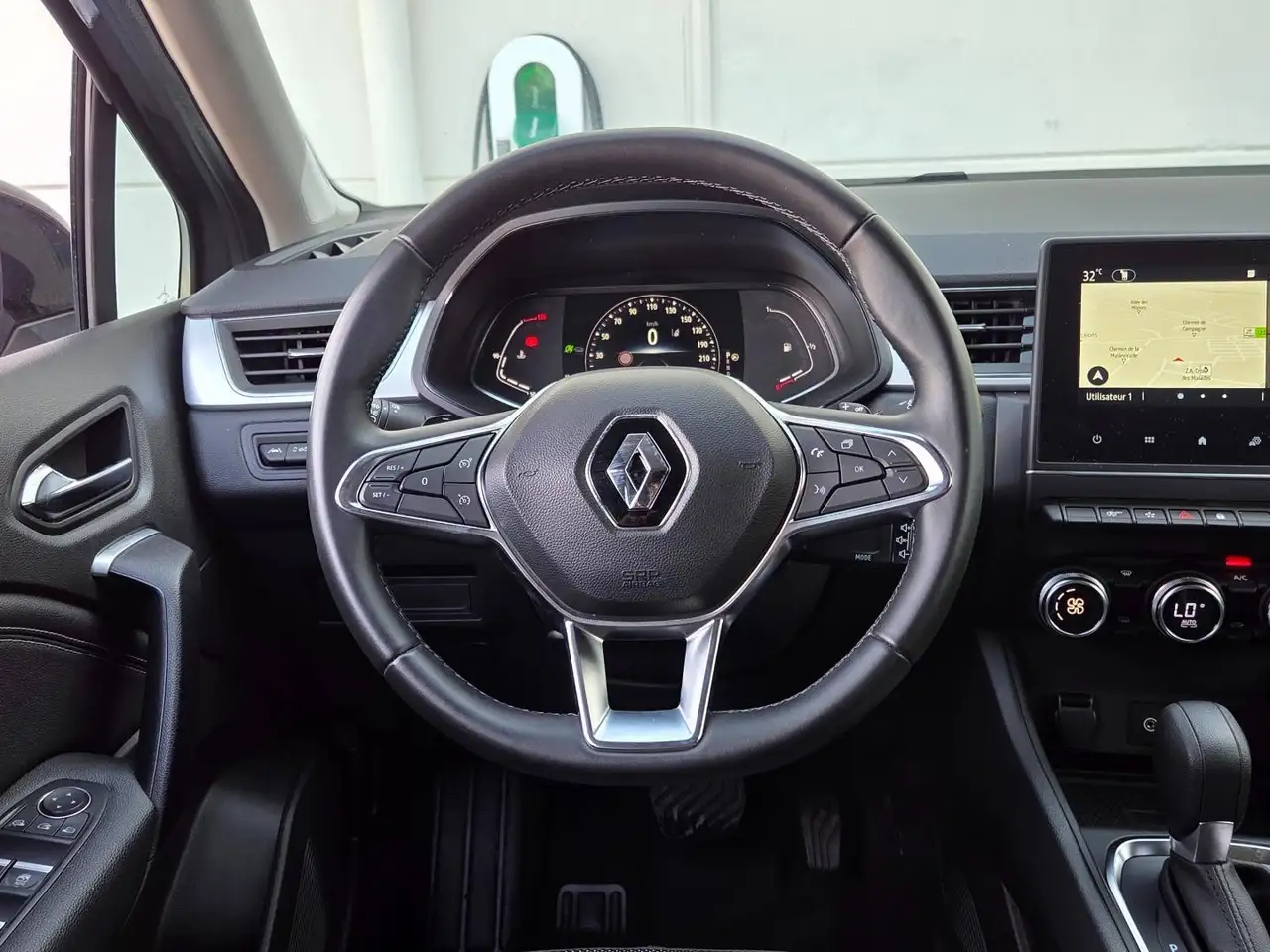 Renault Captur — photo 12