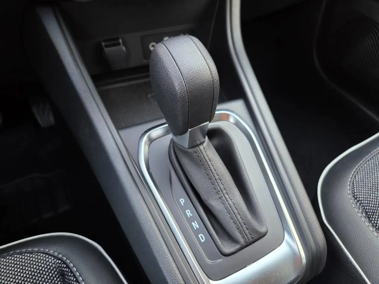 Renault Captur — photo 19
