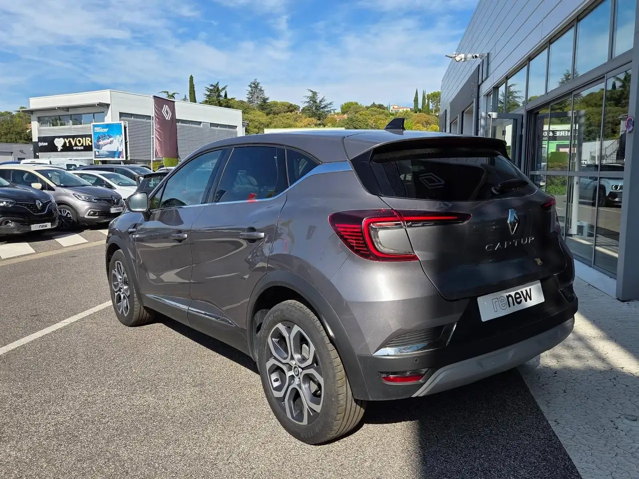 Renault Captur — photo 5