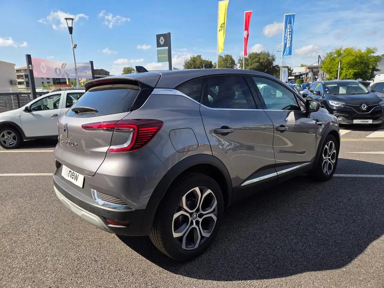Renault Captur — photo 2