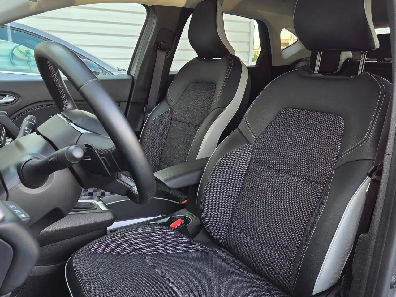 Renault Captur — photo 10